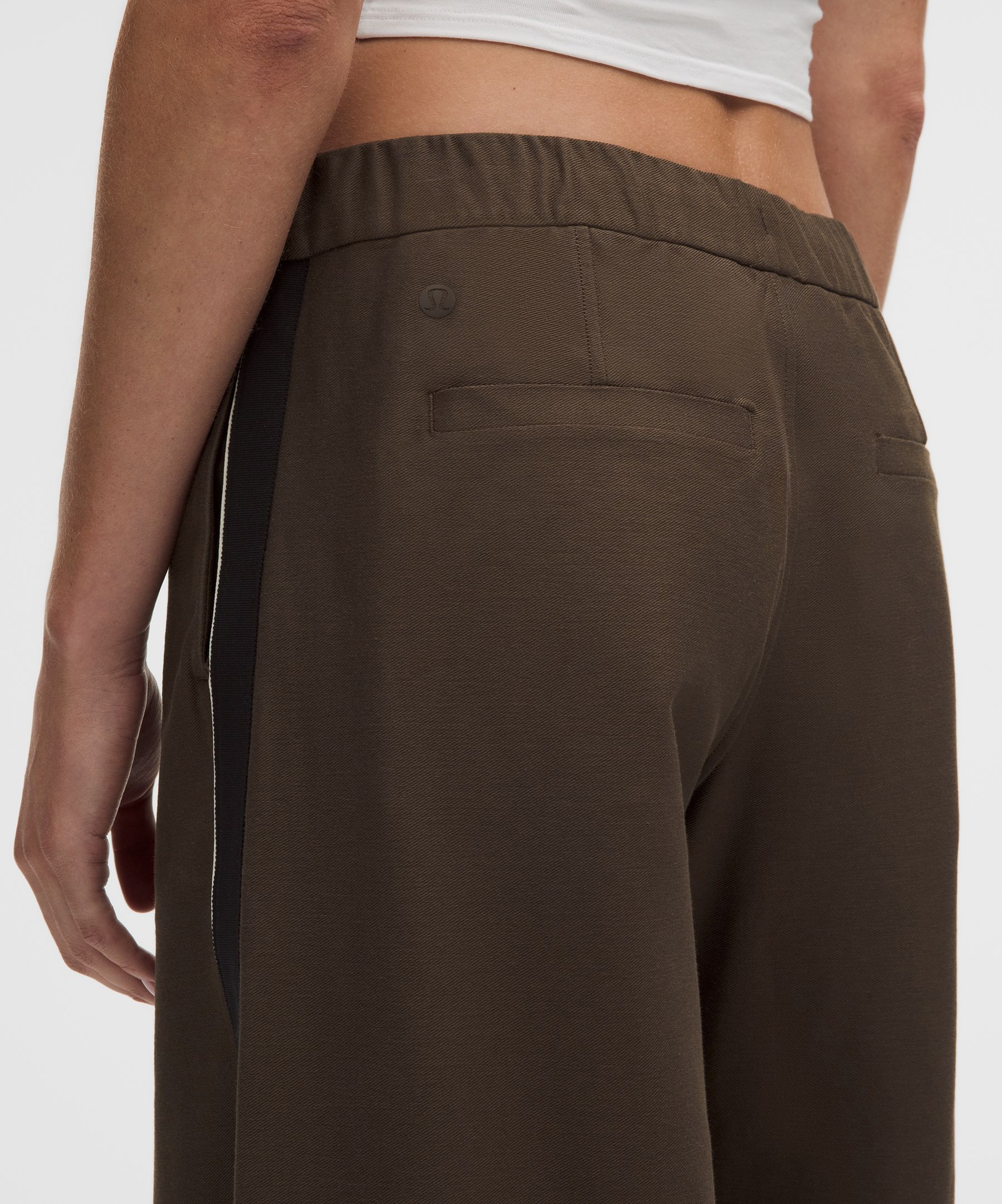 Light Utilitech Twill Mid-Rise Wide-Leg Trouser