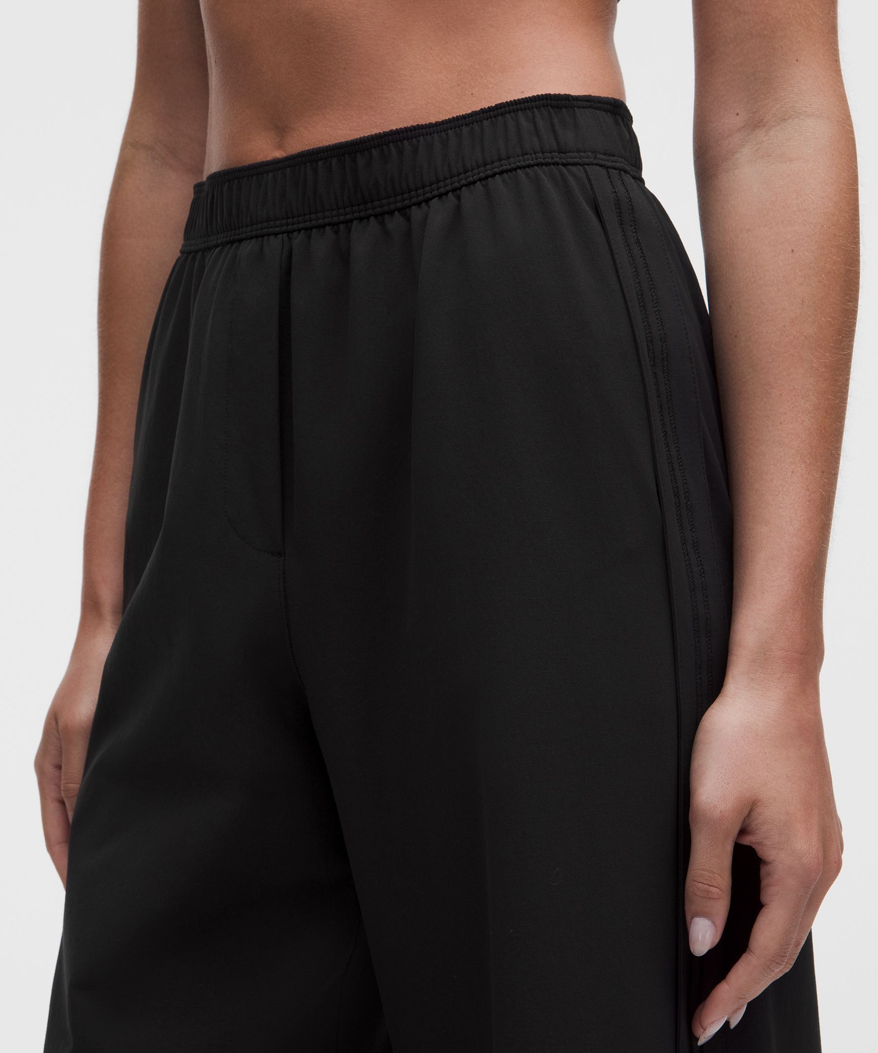 Stretch Woven ハイライズ ワイドレッグクロップパンツ