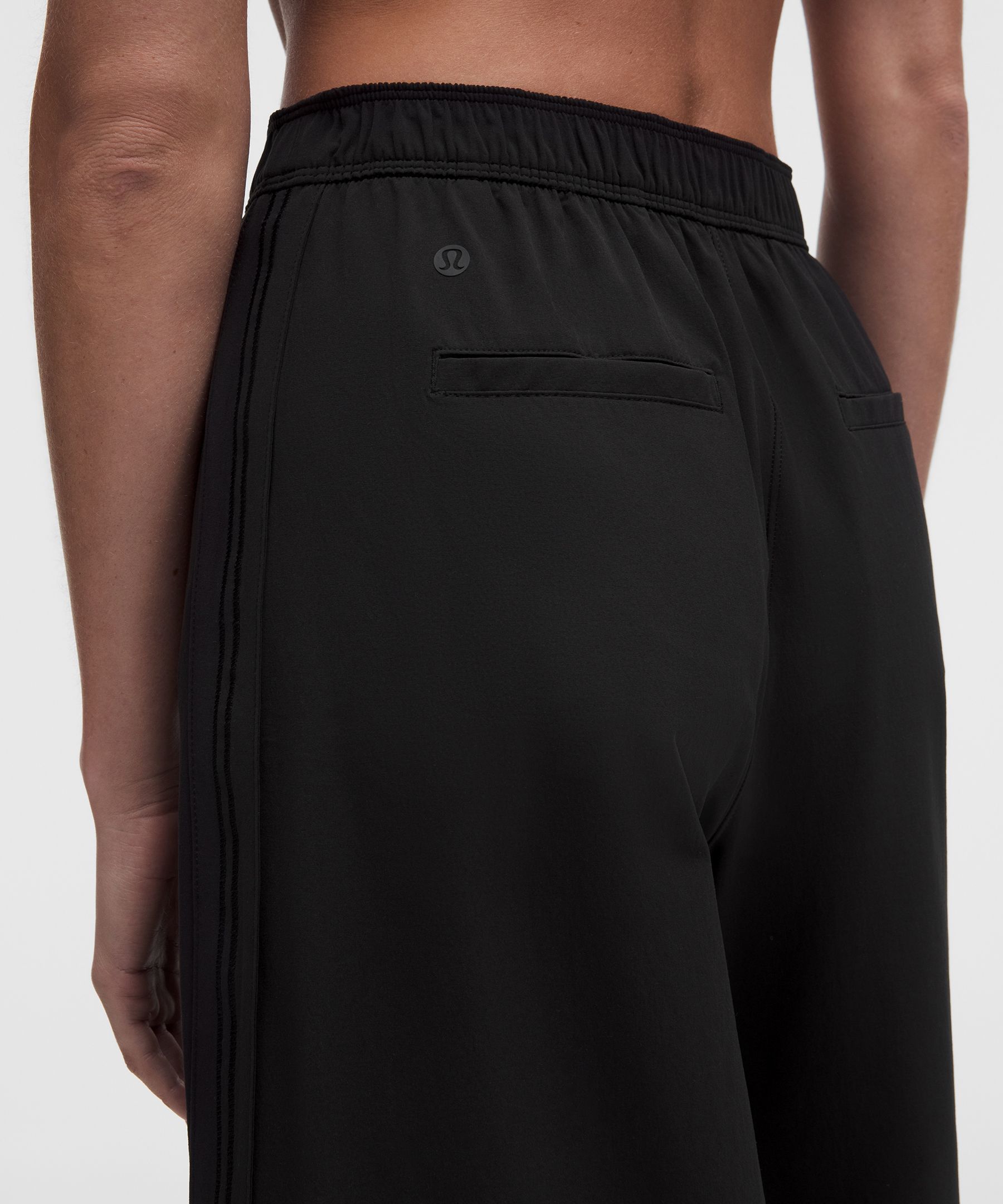Stretch Woven ハイライズ ワイドレッグクロップパンツ | パンツ