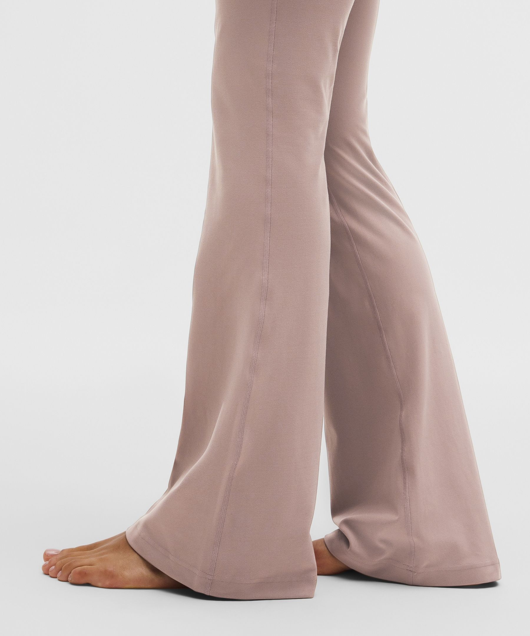 Groove Nulu High-Rise Flared Pant *Short