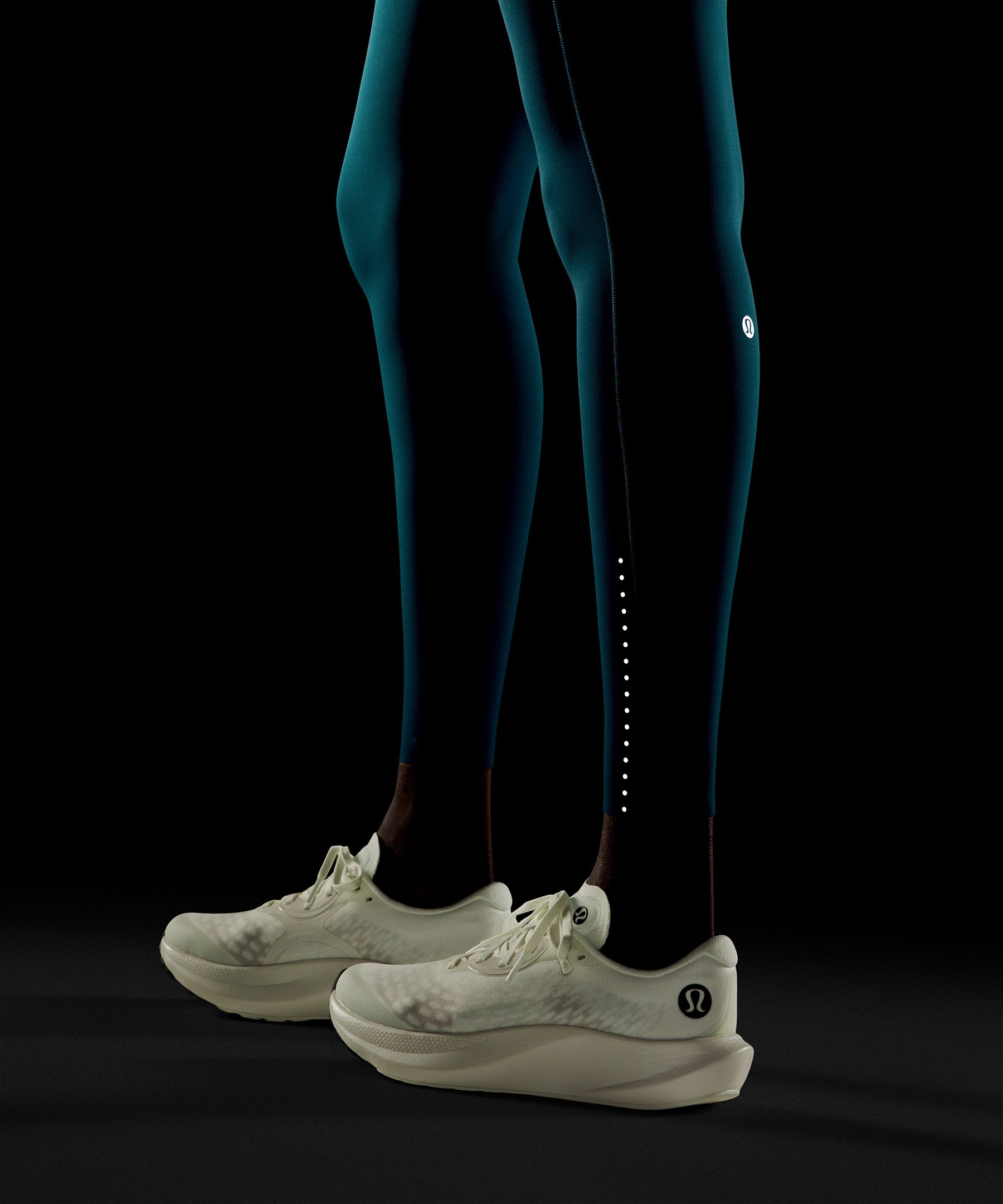 Leggings de talle alto Fast and Free con 6 bolsillos, 71&nbsp;cm *Dise&ntilde;o renovado