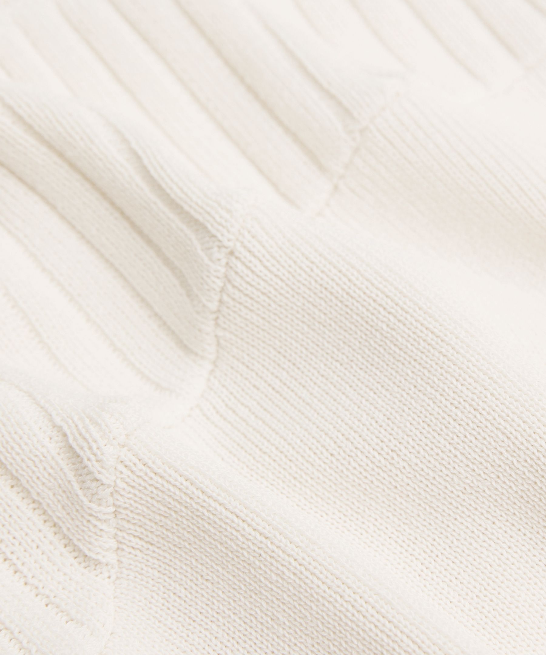Pantal&oacute;n de ch&aacute;ndal Soft Knit de talle medio
