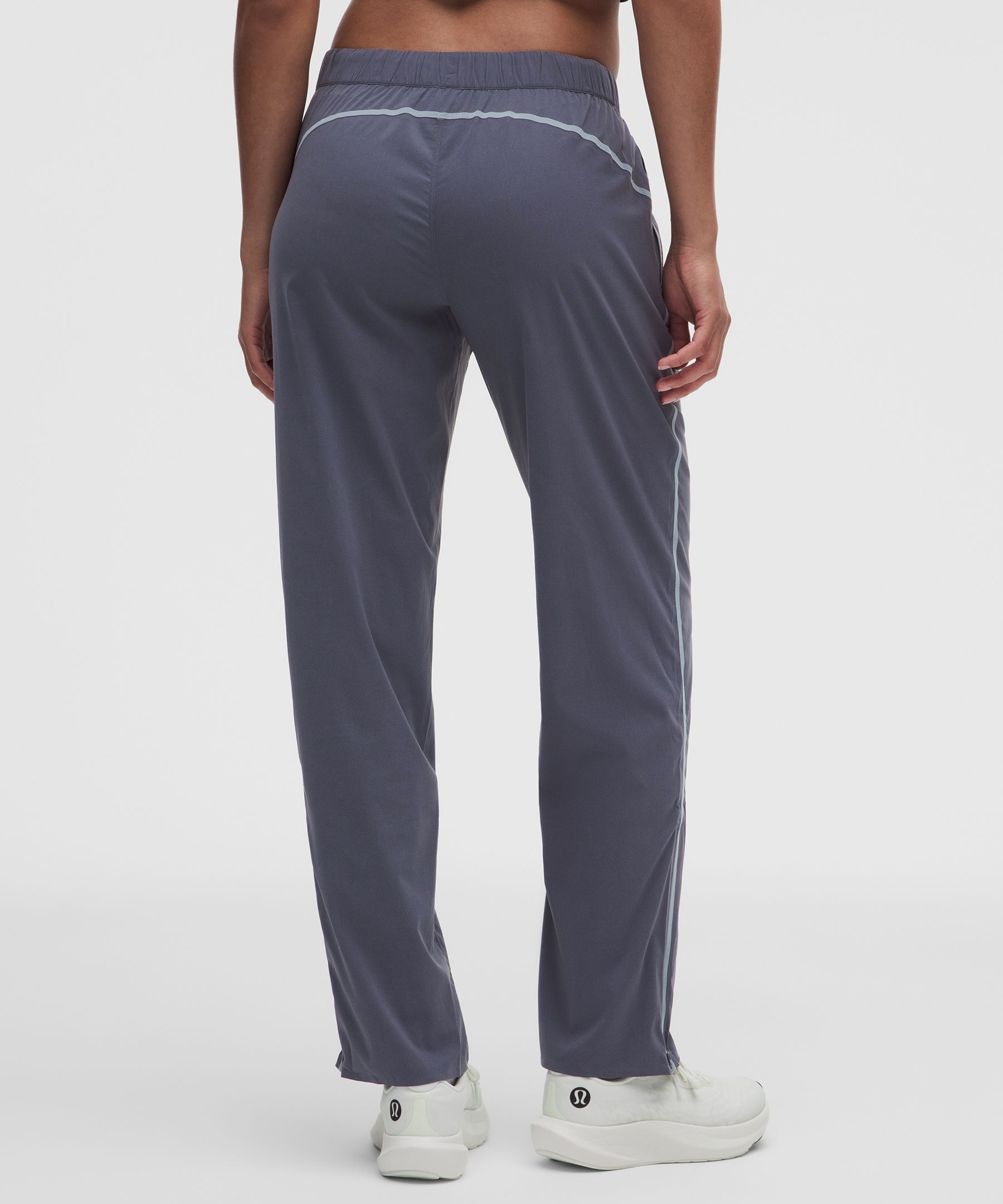 Pantal&oacute;n de ch&aacute;ndal de talle medio Two-Toned para correr