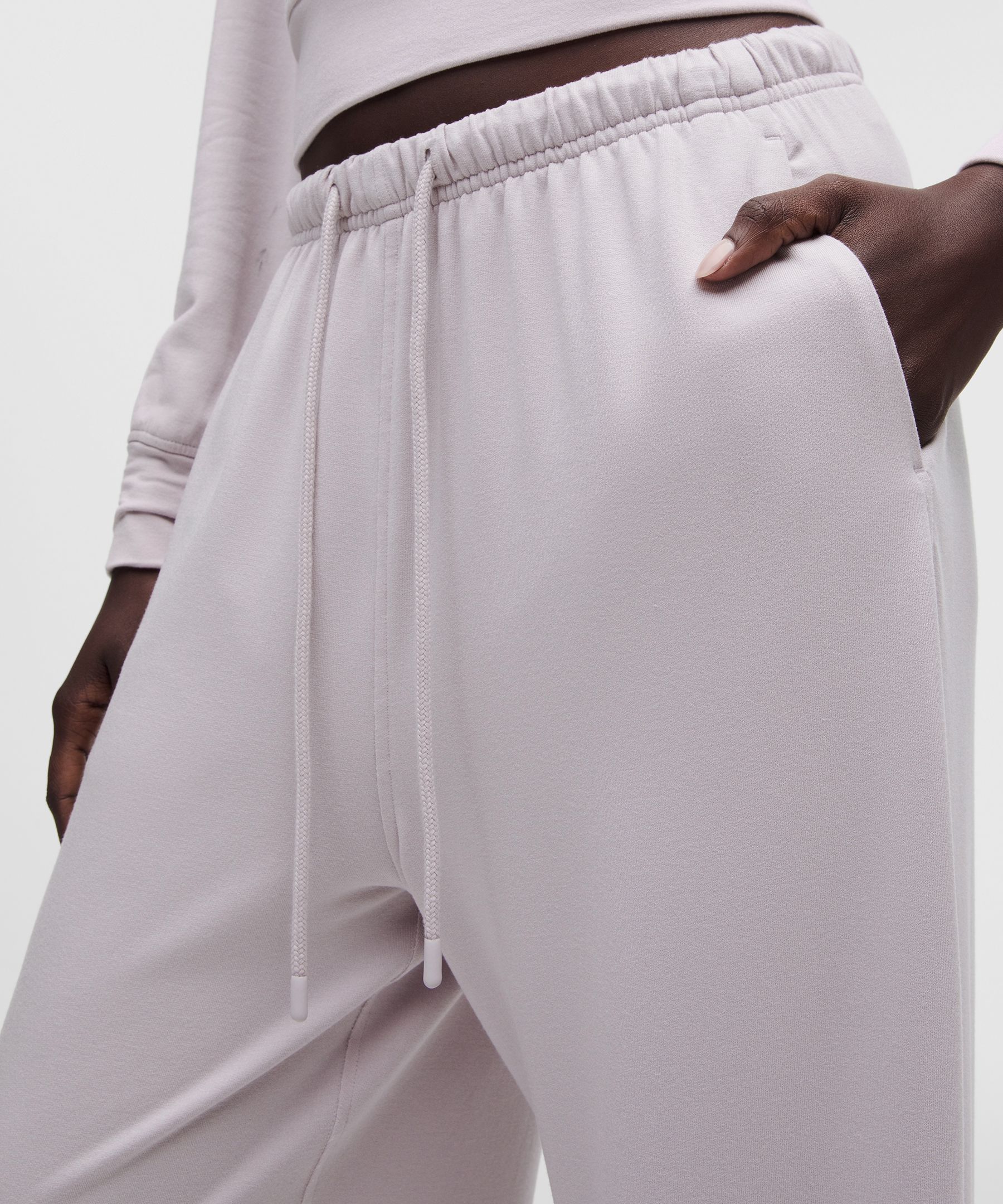 BeCalm Mid-Rise Straight-Leg Pant