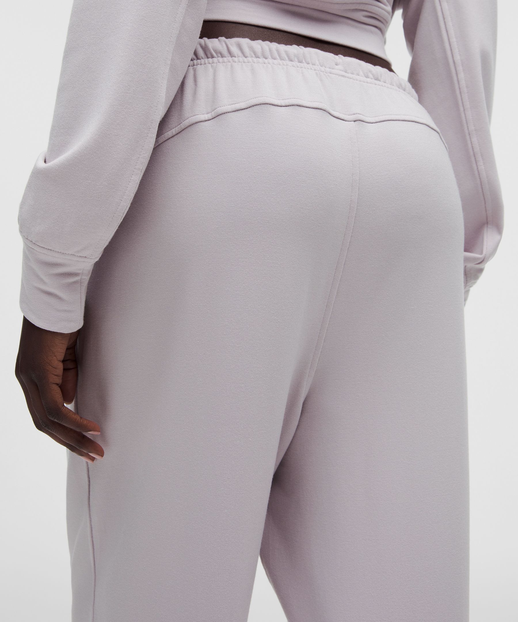 BeCalm Mid-Rise Straight-Leg Pant