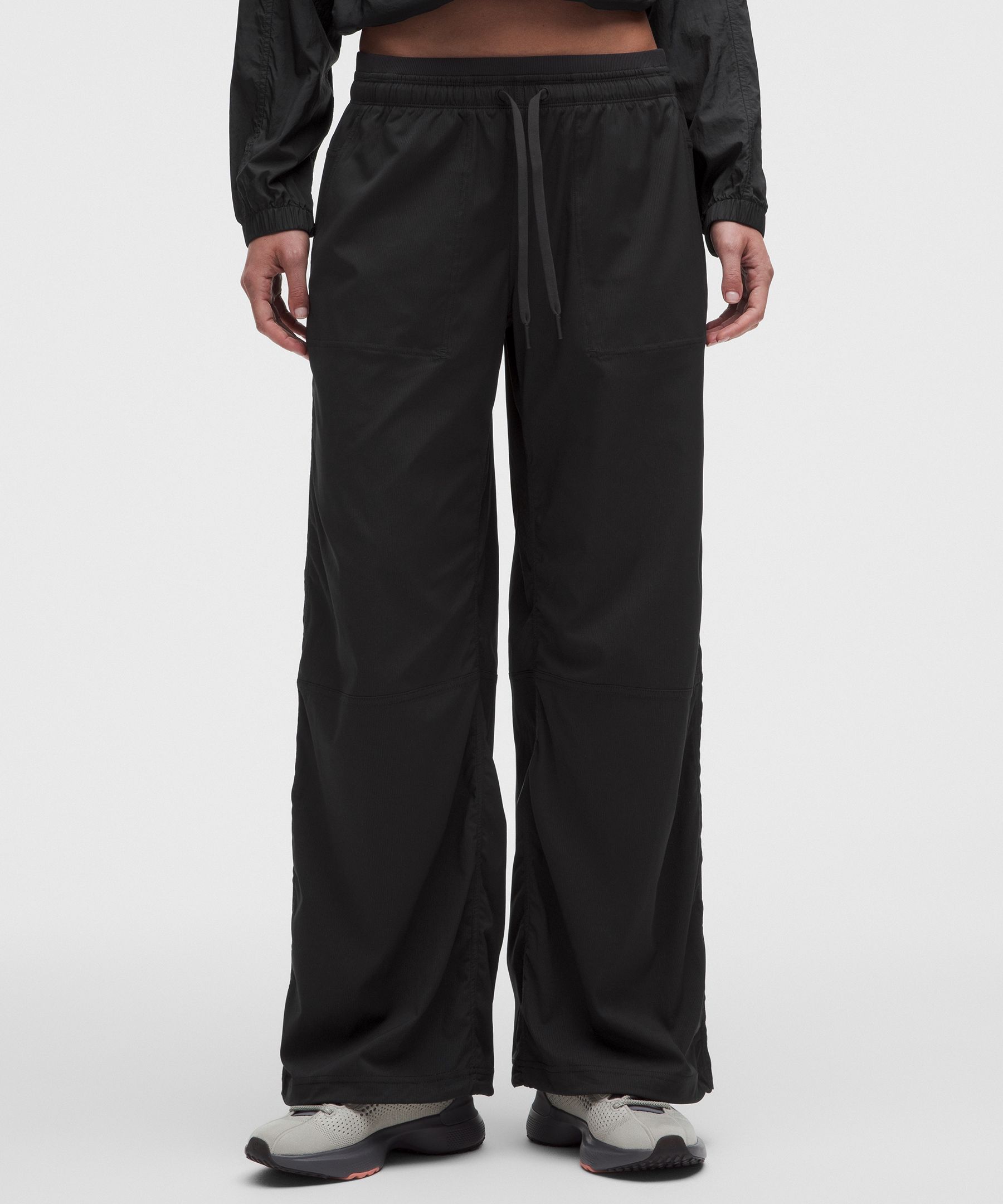 Dance Studio Evolve Low-Rise Oversized Pant *Regular