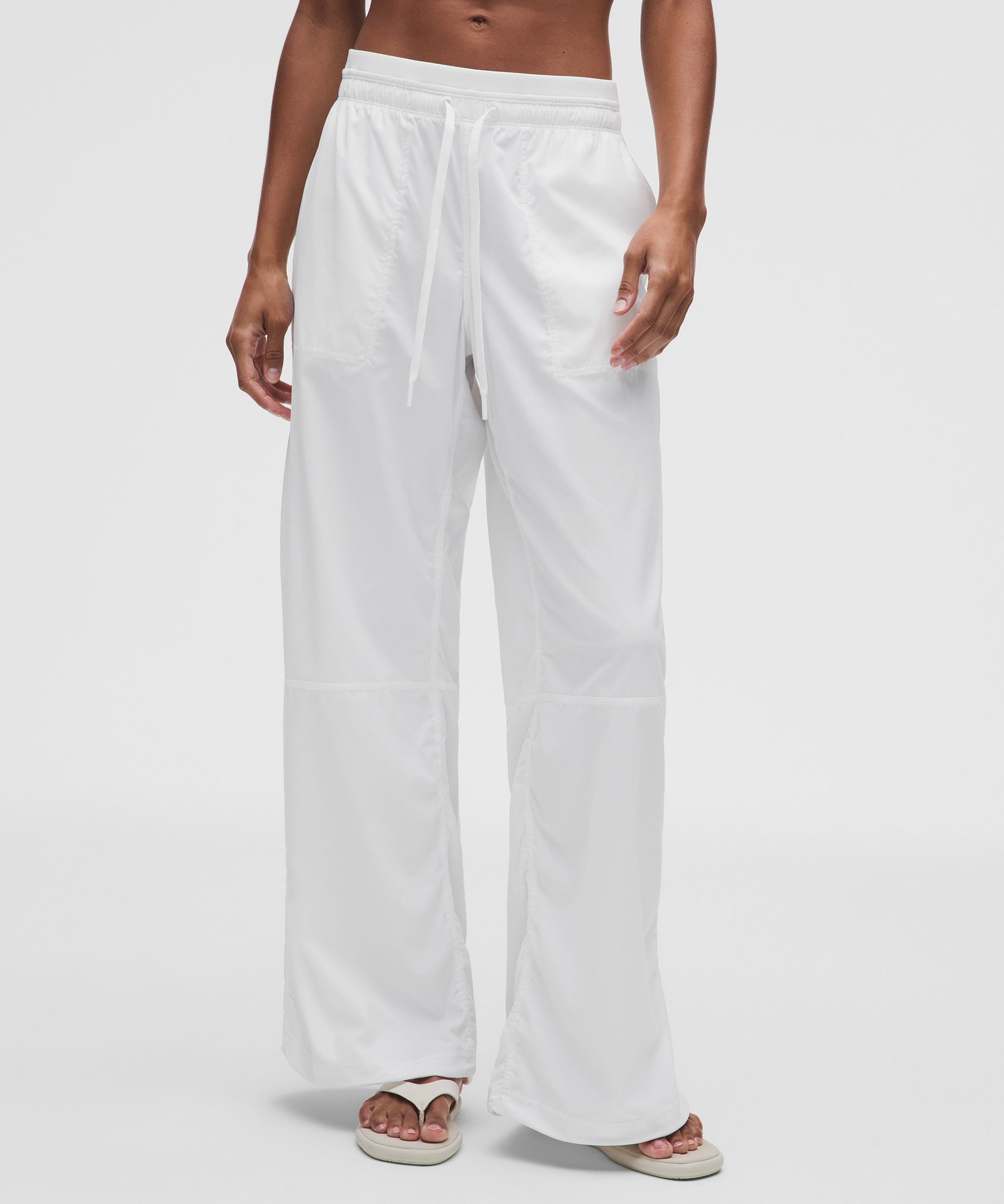 Dance Studio Evolve Low-Rise Oversized Pant *Regular