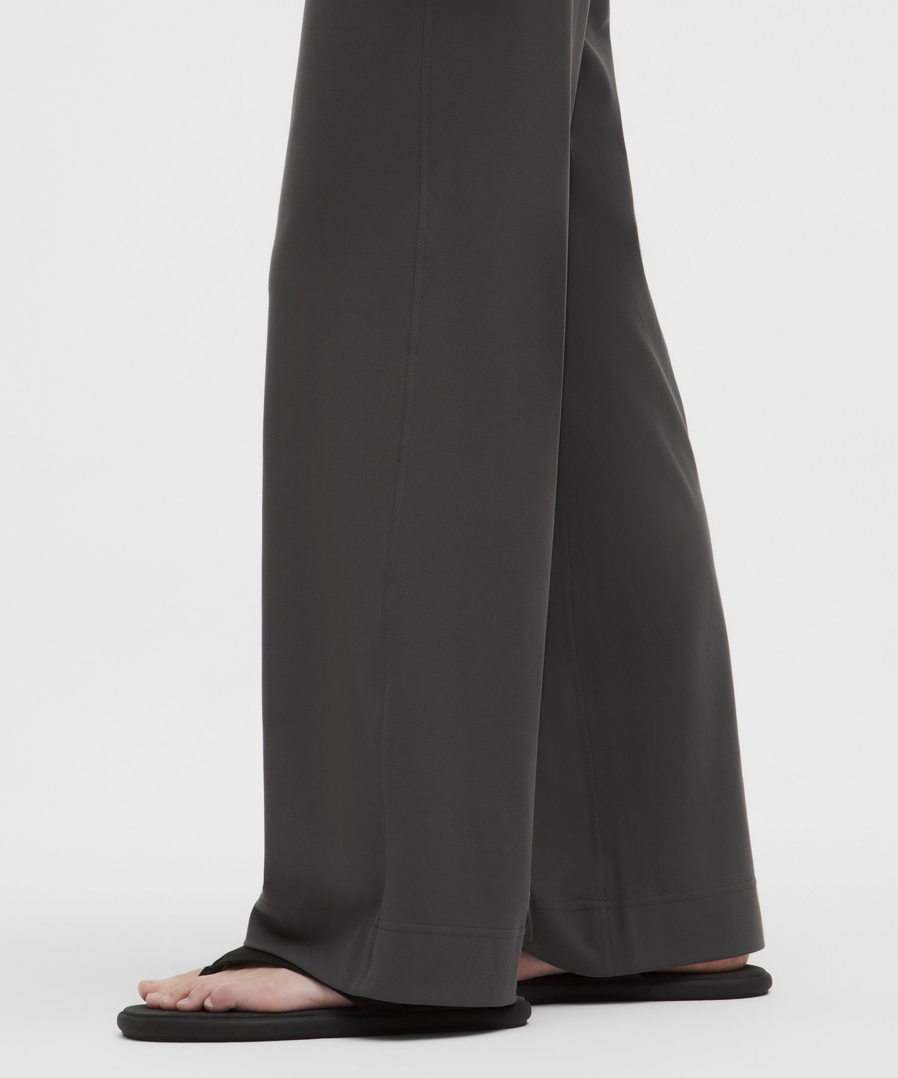 Groove High-Rise Wide-Leg Pants *Asia Fit