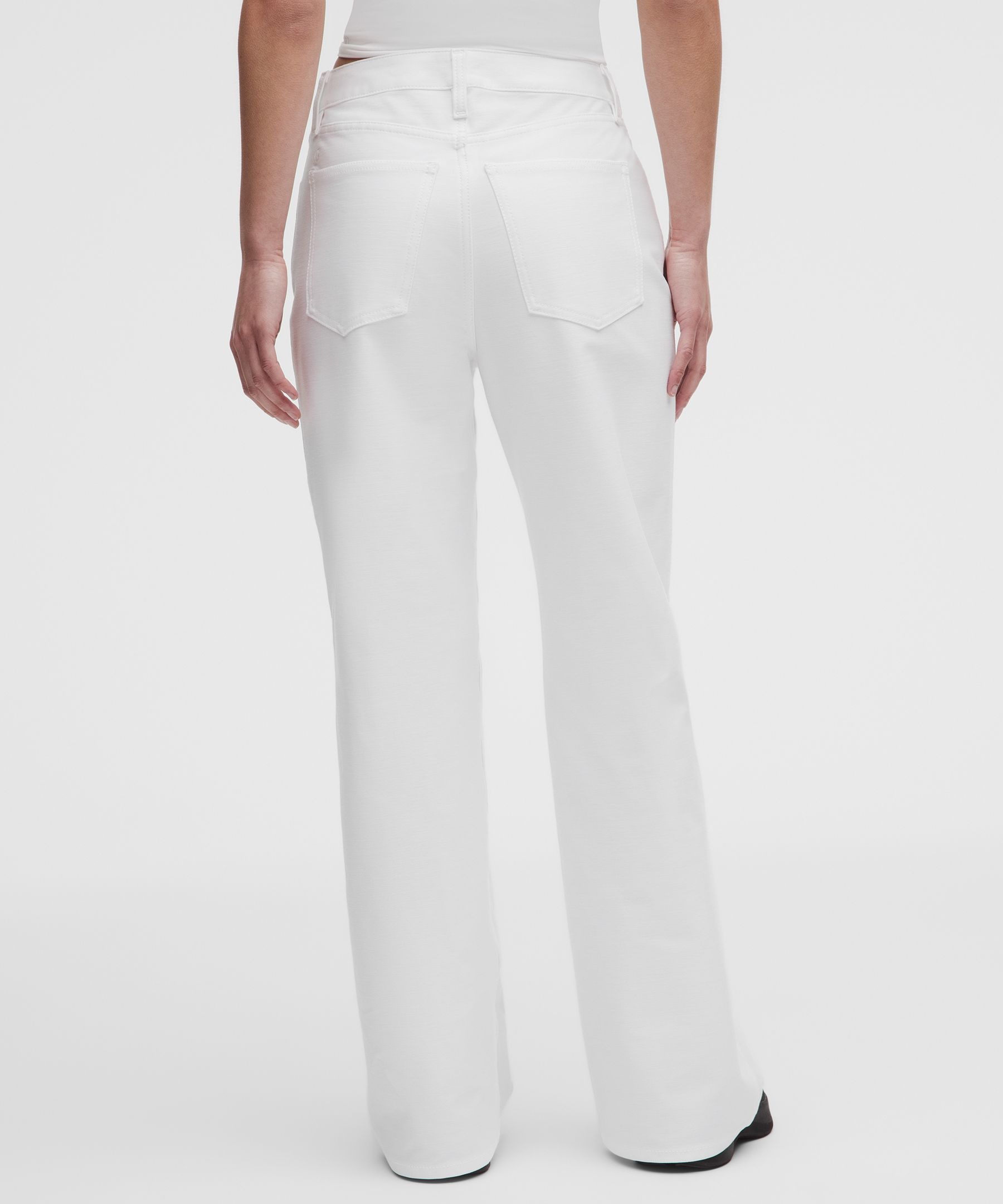 EasyFive High-Rise Subtle-Flare Pants *Asia Fit