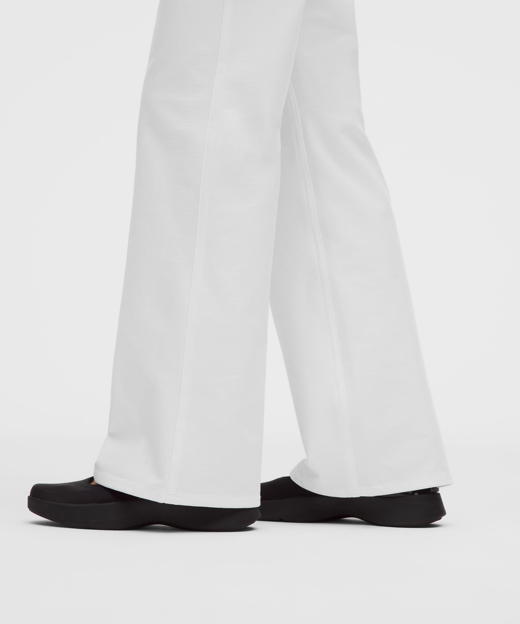 EasyFive High-Rise Subtle-Flare Pants *Asia Fit