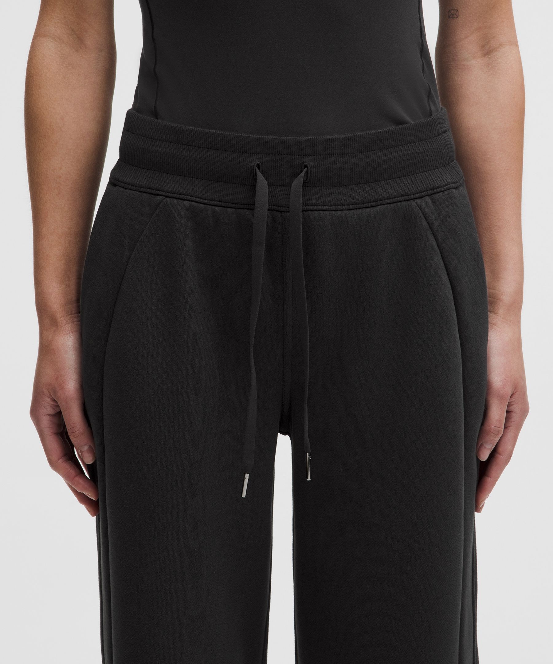 Scuba Mid-Rise Wide-Leg Pants *Asia Fit