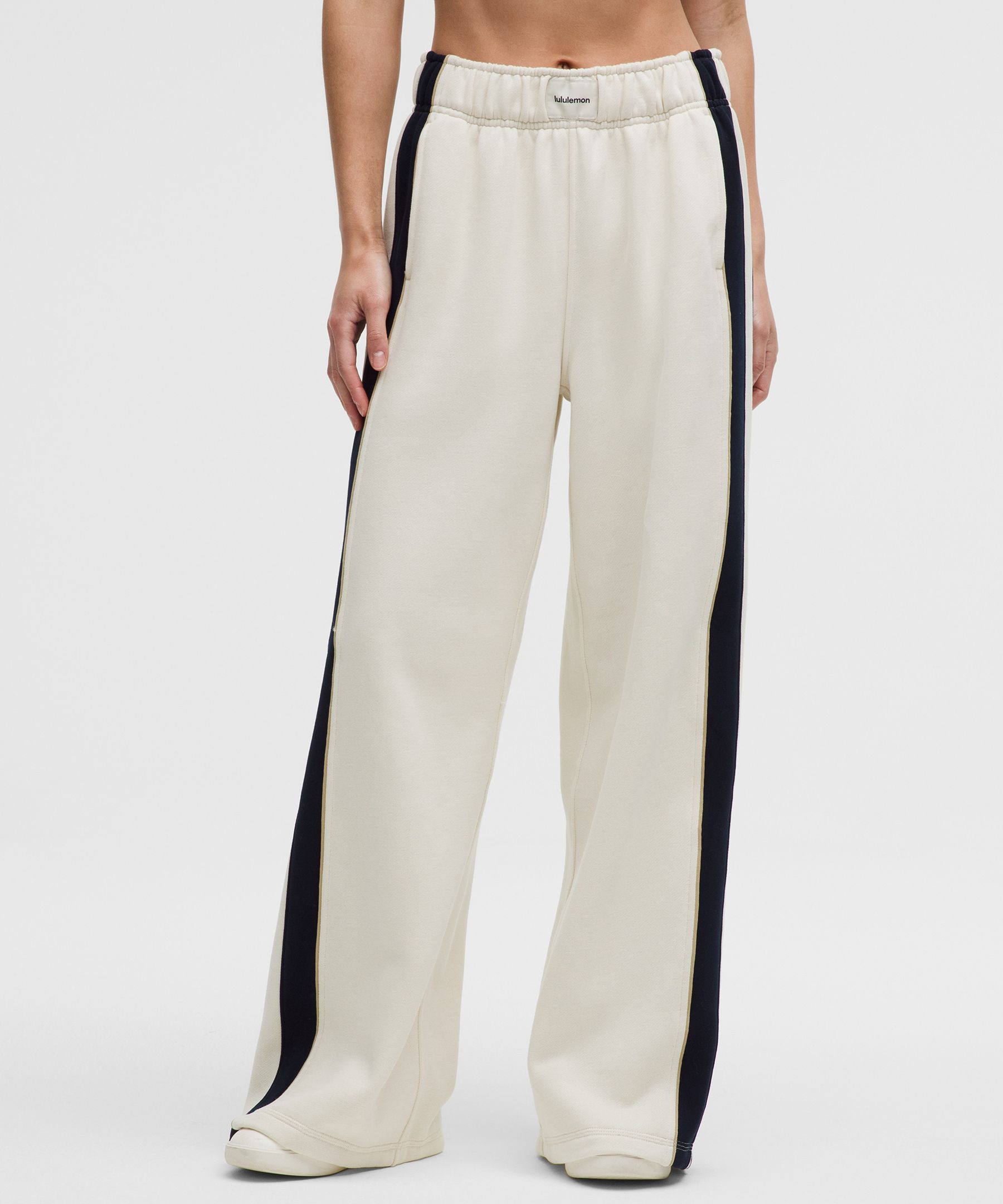 Women's Steady State Oversized Track Pant Stripe *Asia Fit