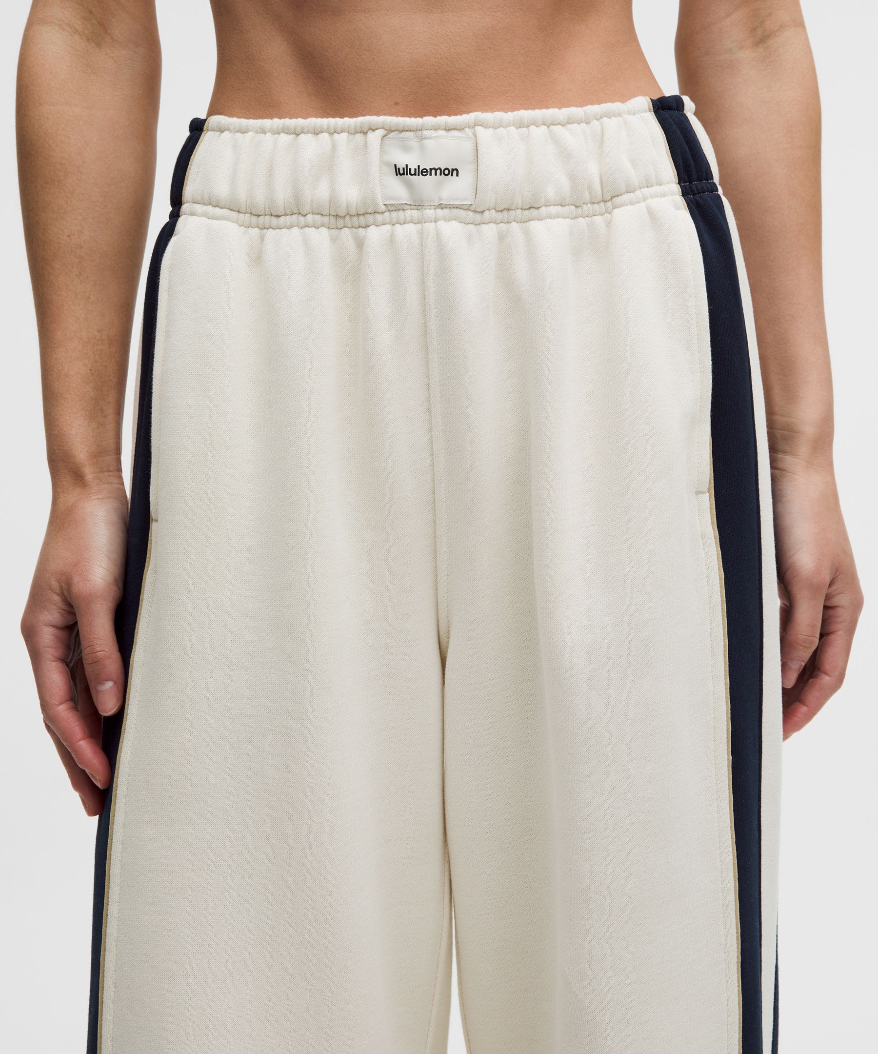 Women's Steady State Oversized Track Pant Stripe *Asia Fit