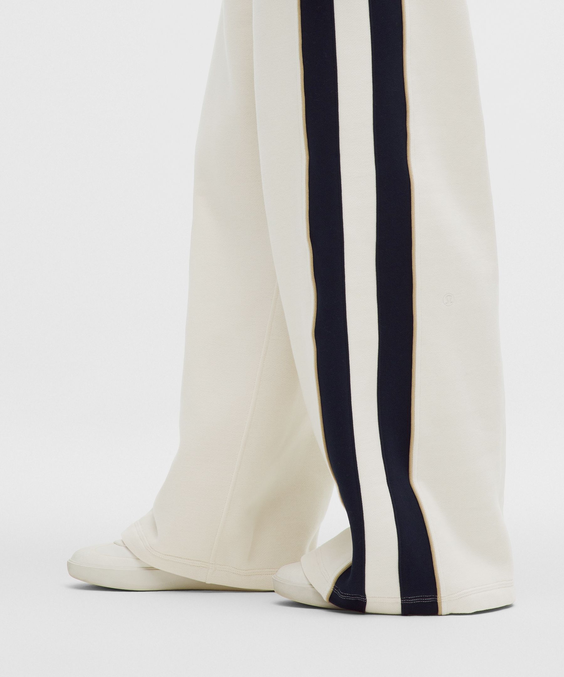 Women's Steady State Oversized Track Pant Stripe *Asia Fit