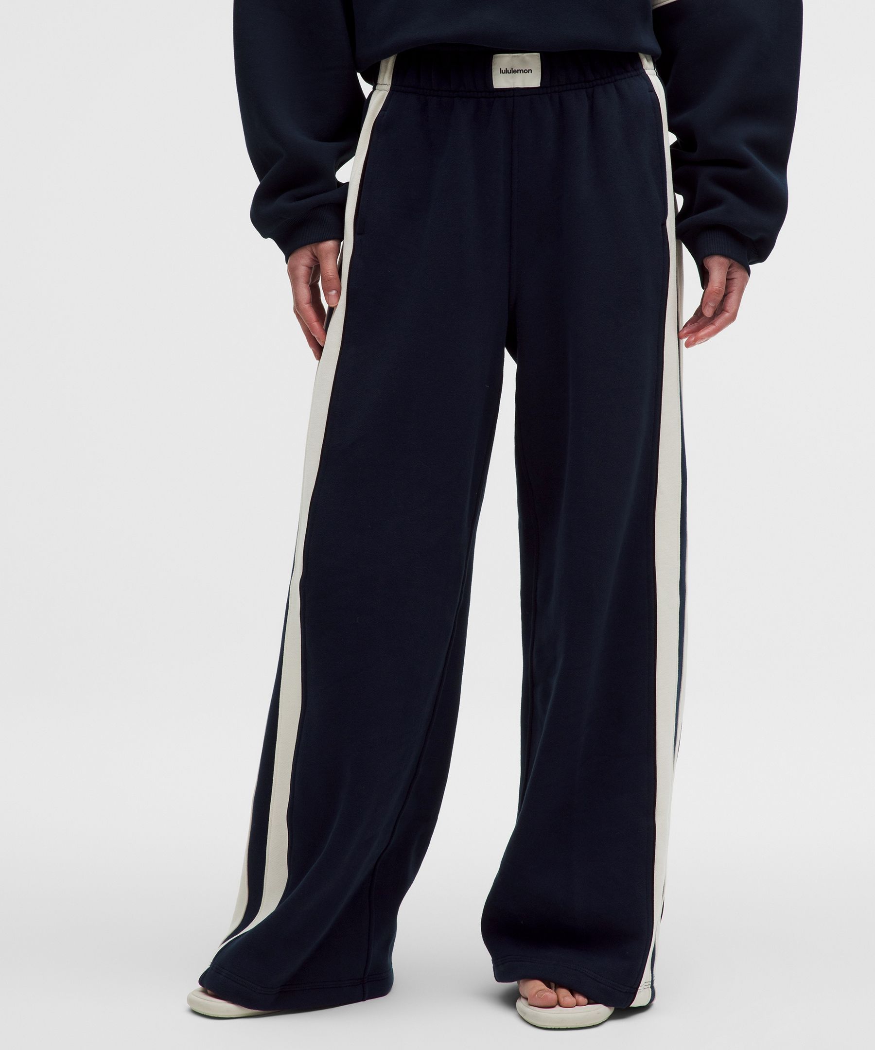 Women's Steady State Oversized Track Pant Stripe *Asia Fit