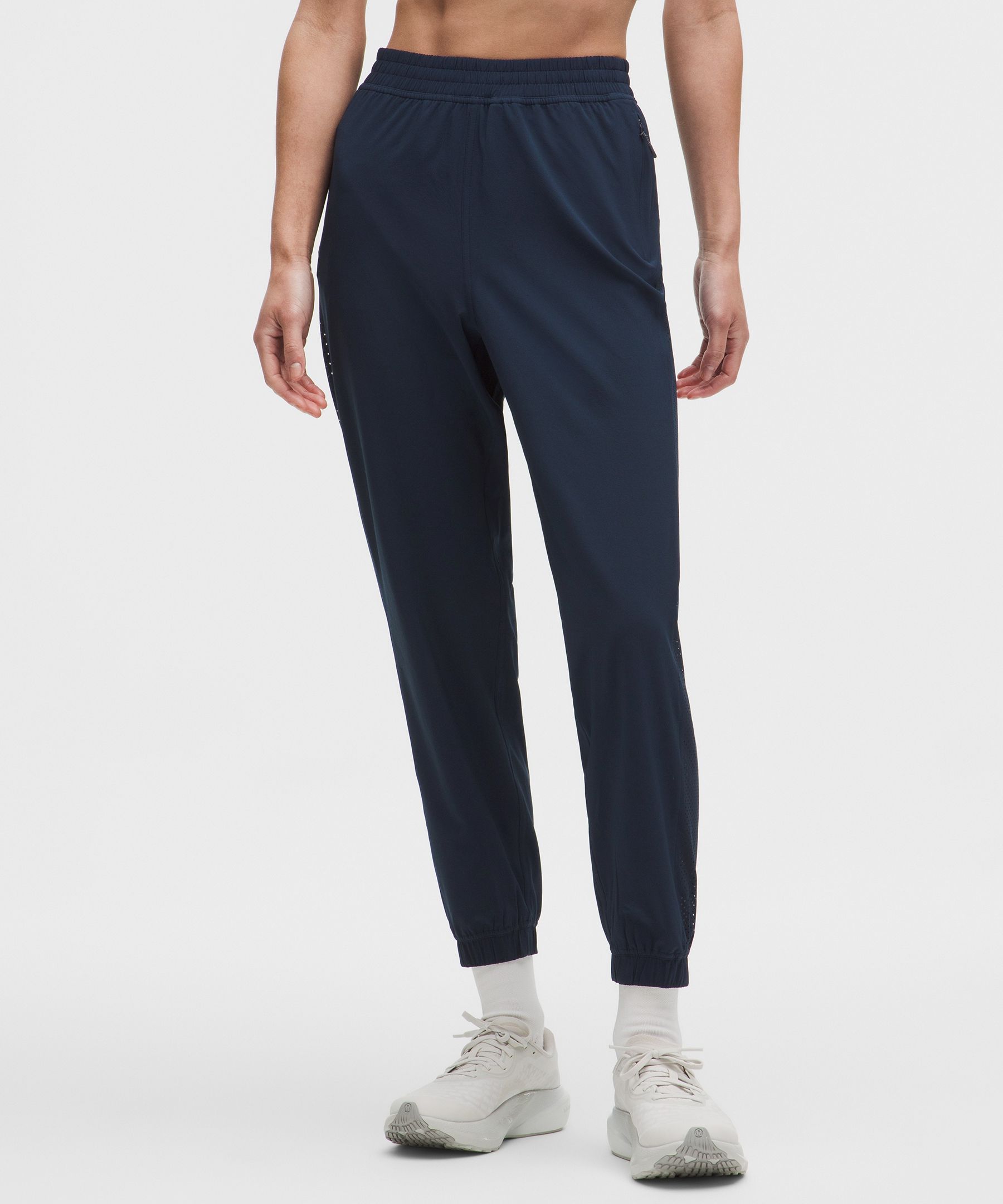 Adapted State ハイライズジョガー パーフォレートストライプ *アジア