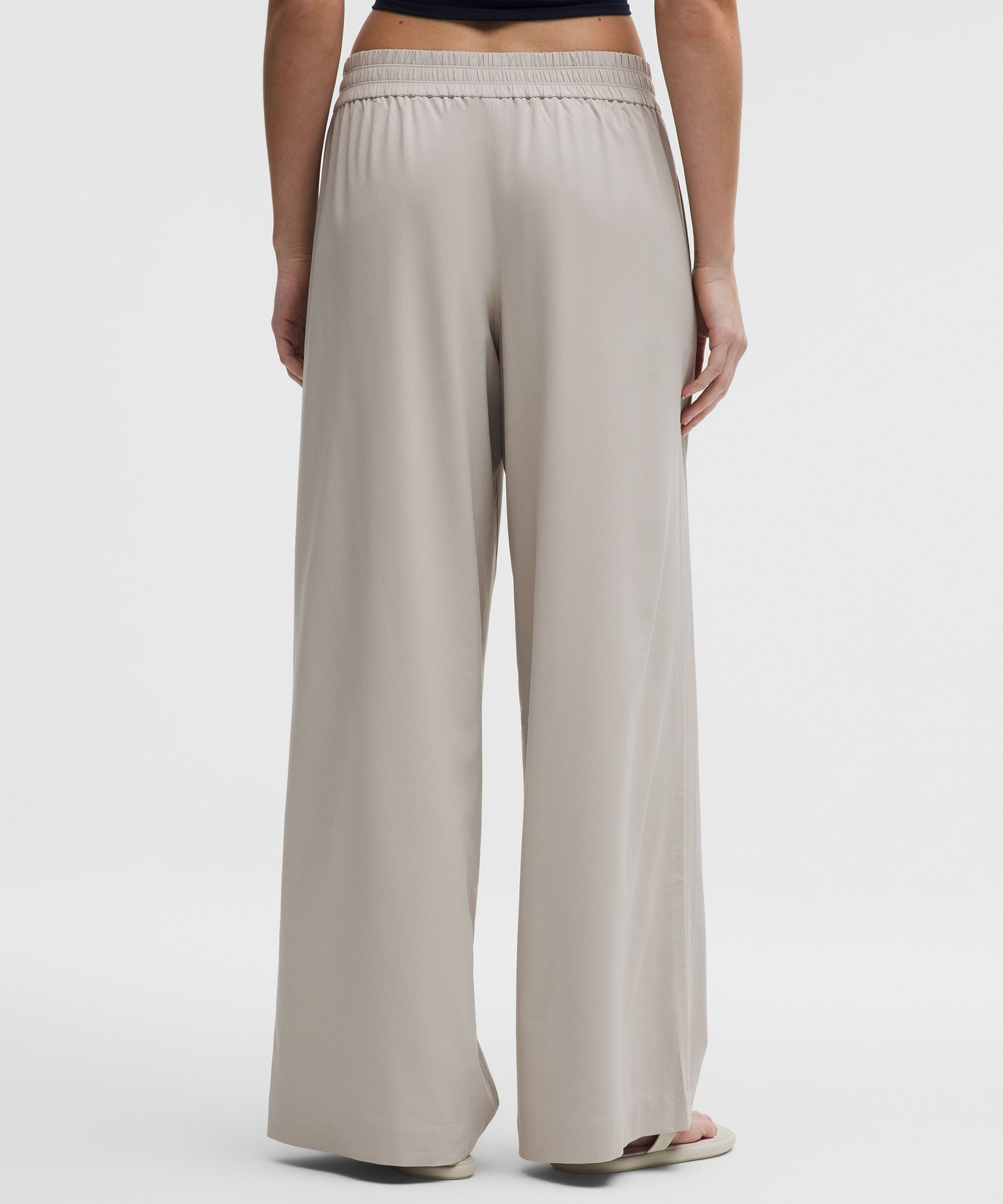Breezily Hose mit mittelhohem Bund *Normale L&auml;nge
