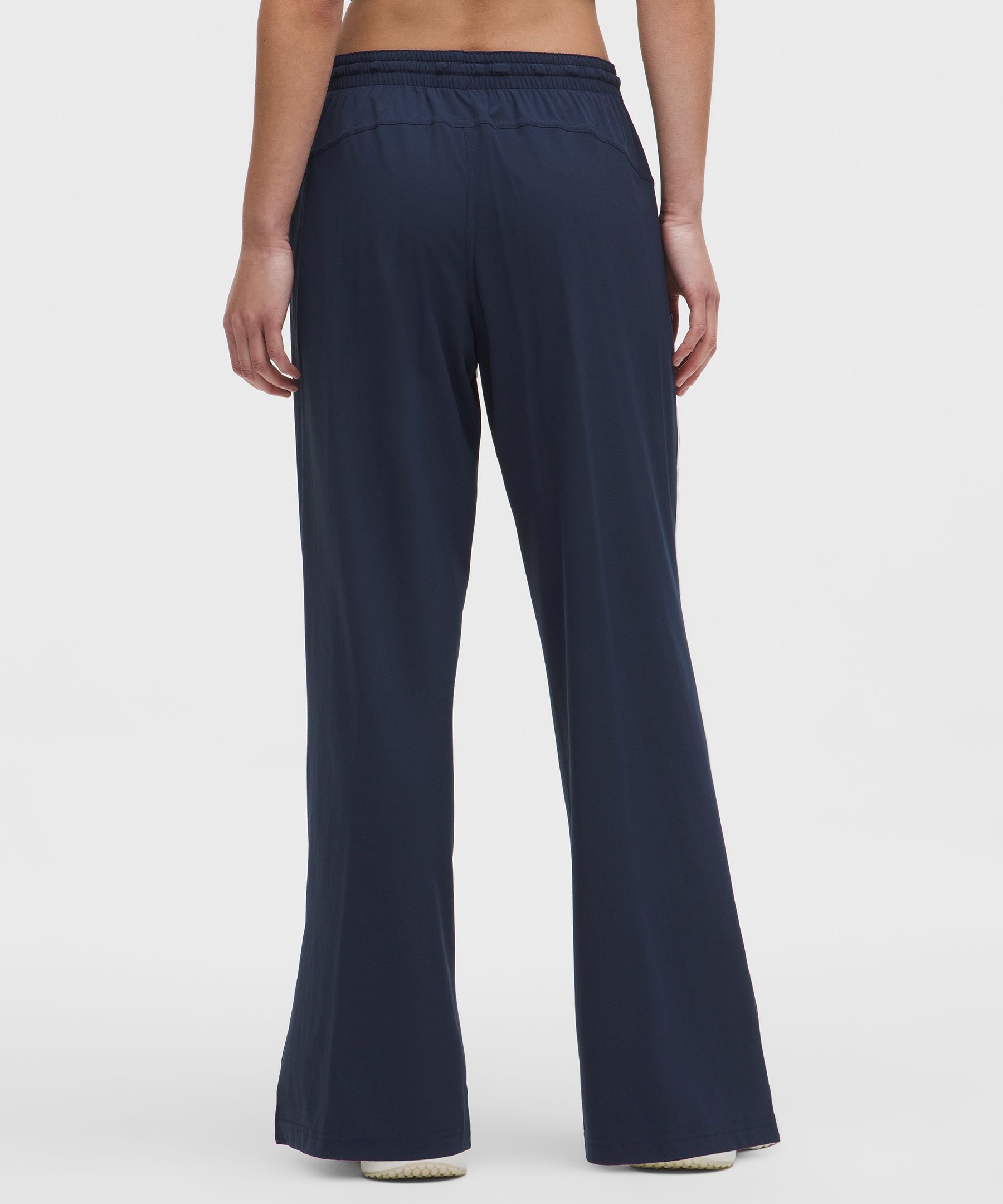 Court Rival Wide-Leg Track Pants *Asia Fit