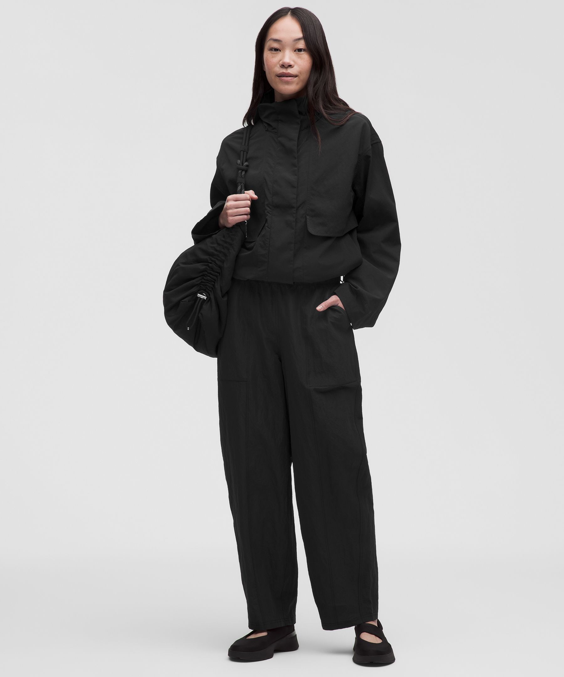 未使用1万5千円 ルルレモン 定番 ミッドライズ パンツ M アジアフィット Scuba ミッドライズワイドレッグパンツ *アジアフィット | パンツ