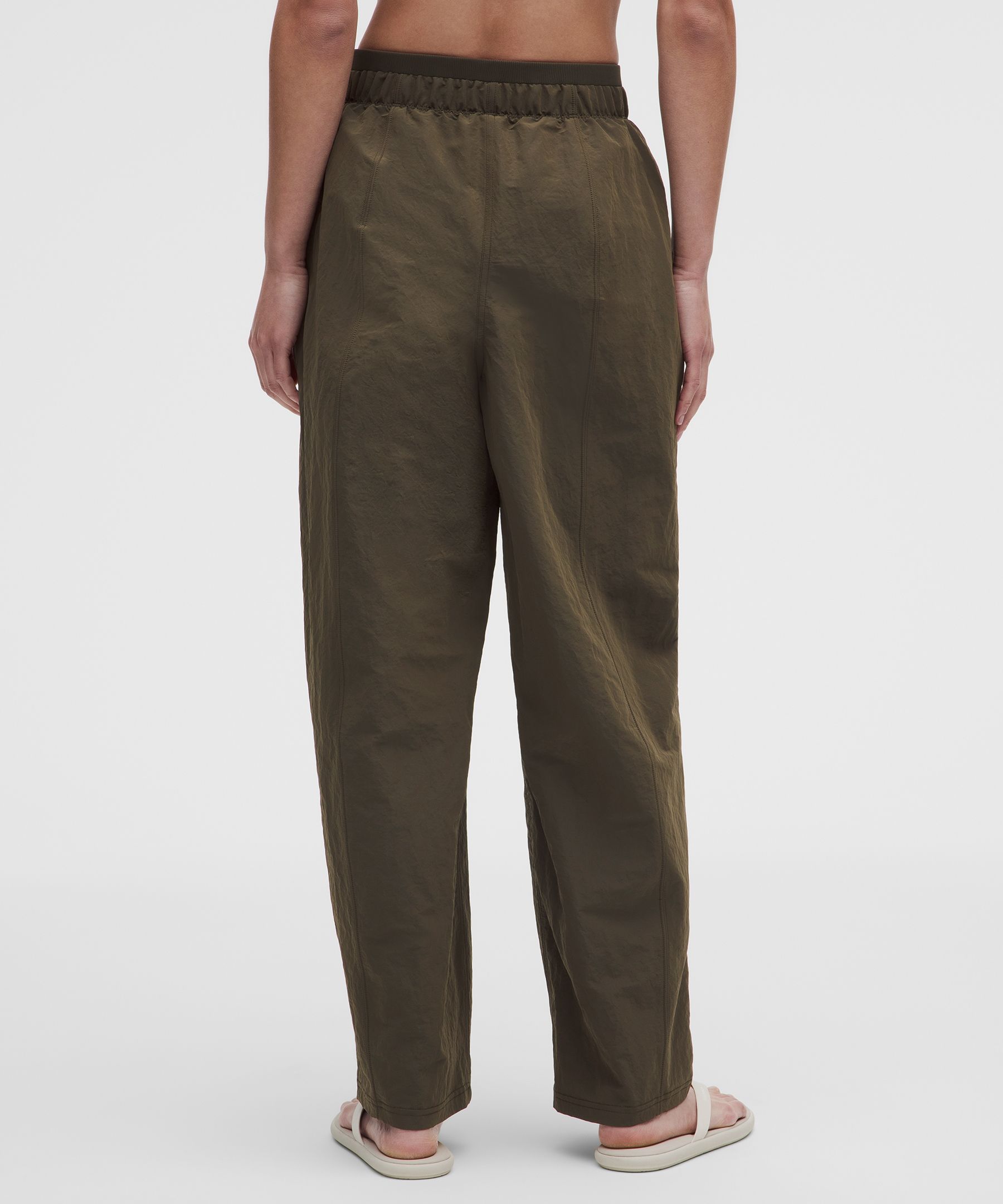 Crinkle Nylon Mid-Rise Barrel-Leg Pants *Asia Fit