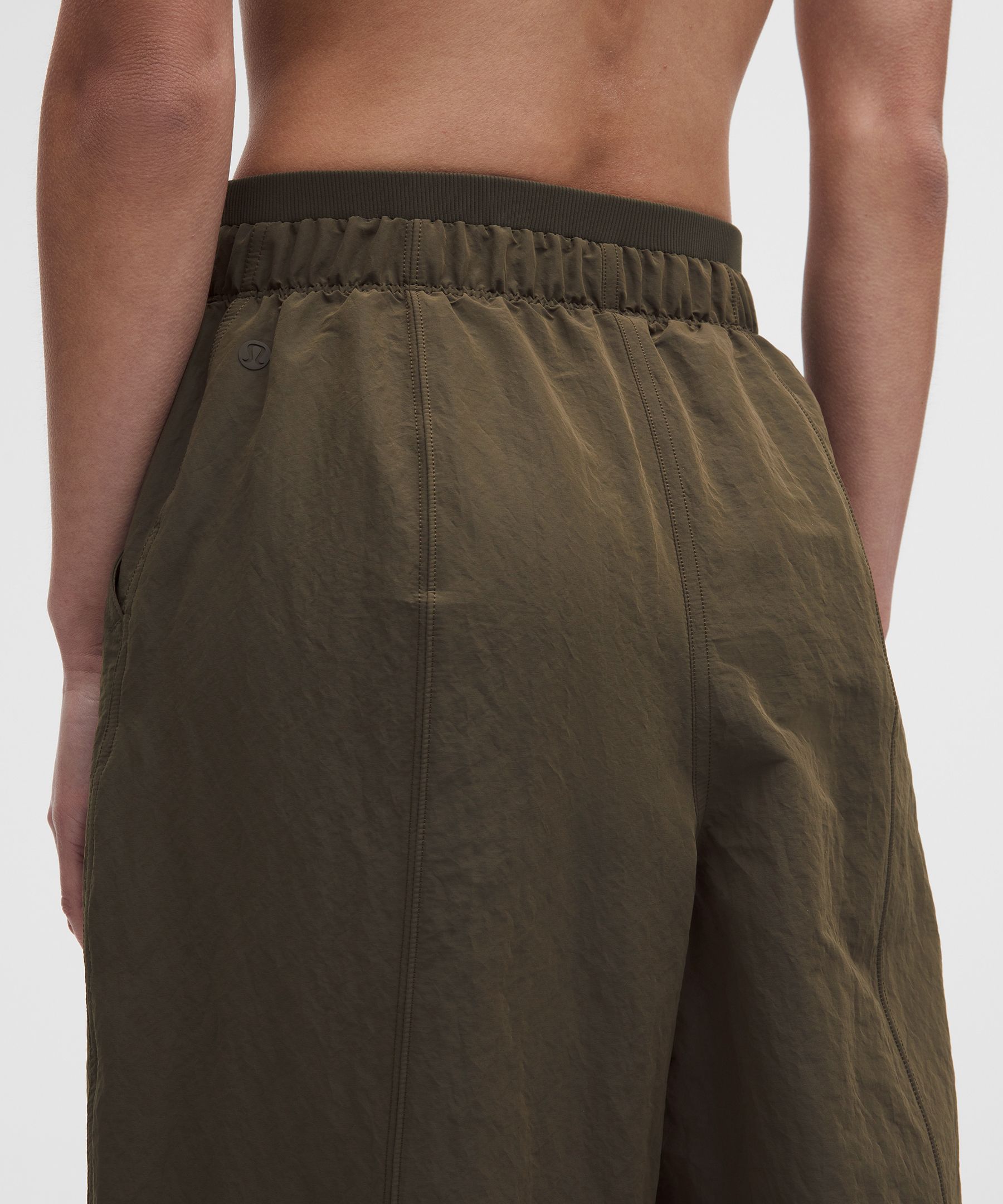 Crinkle Nylon Mid-Rise Barrel-Leg Pants *Asia Fit