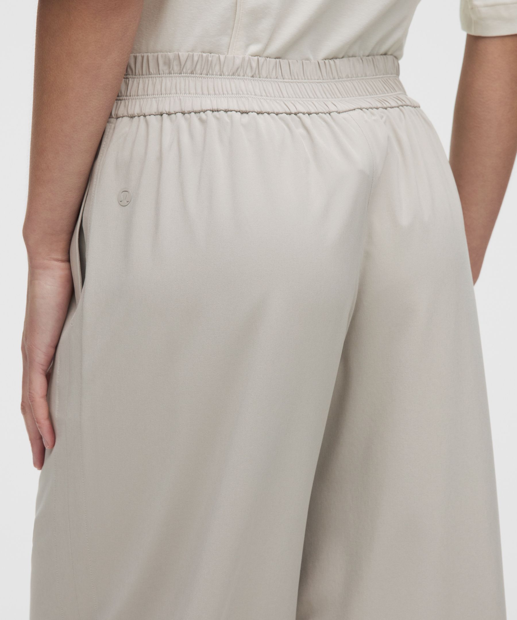 Breezily Mid-Rise Pants *Asia Fit