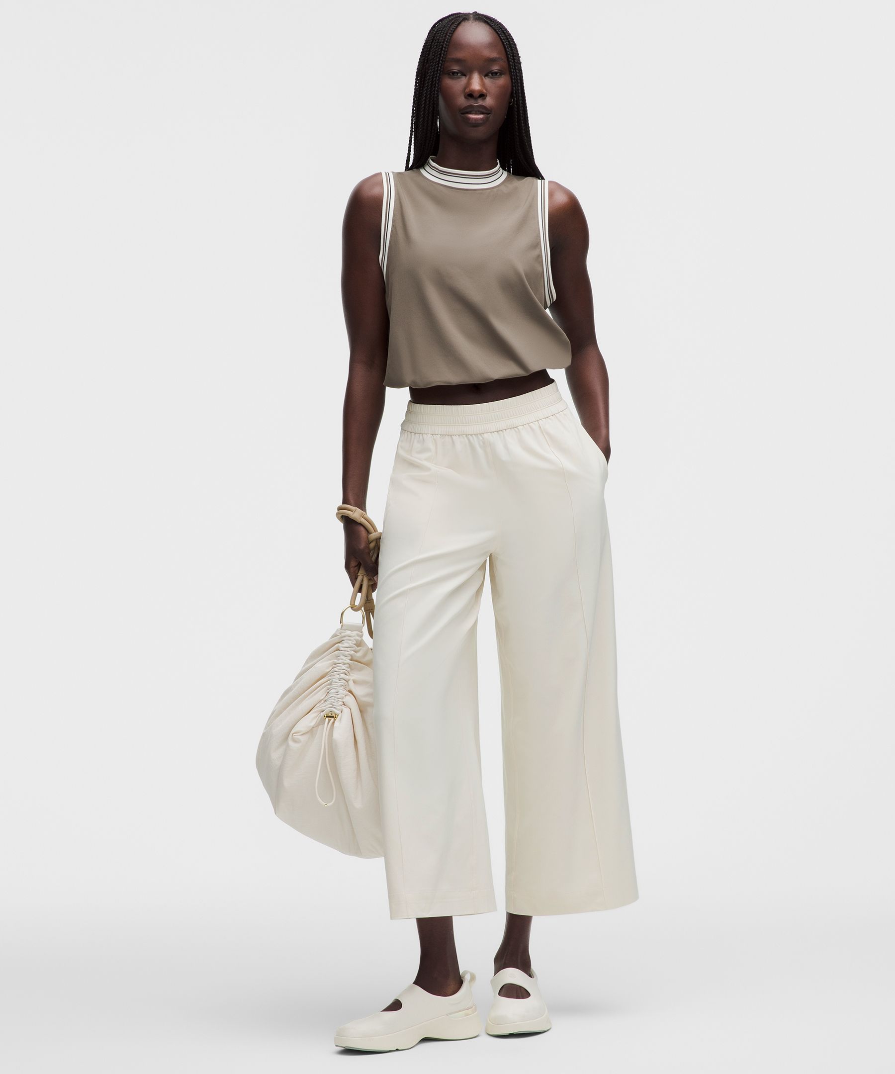 Breezily Mid-Rise Cropped Pant