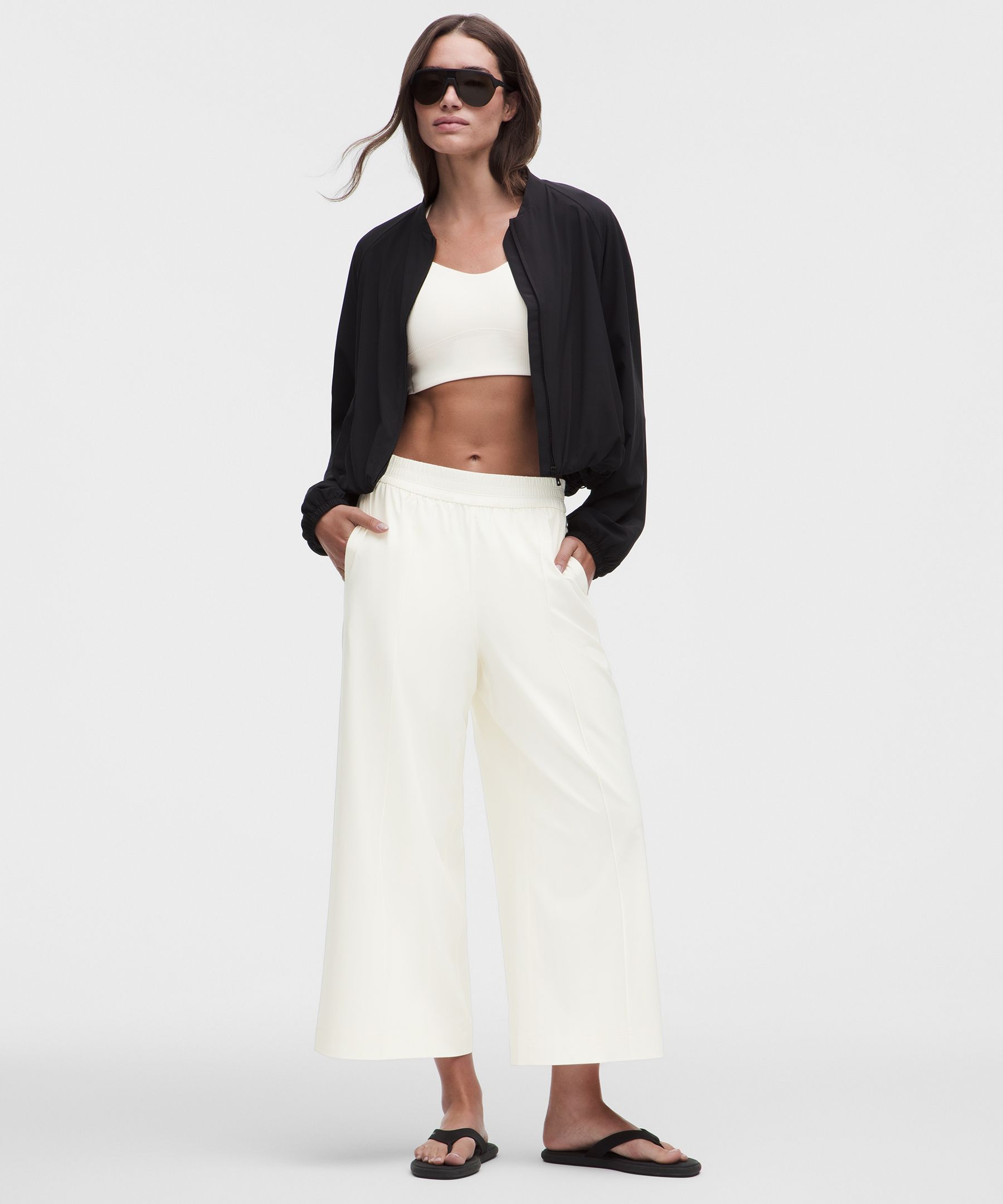 Breezily Mid-Rise Cropped Pant