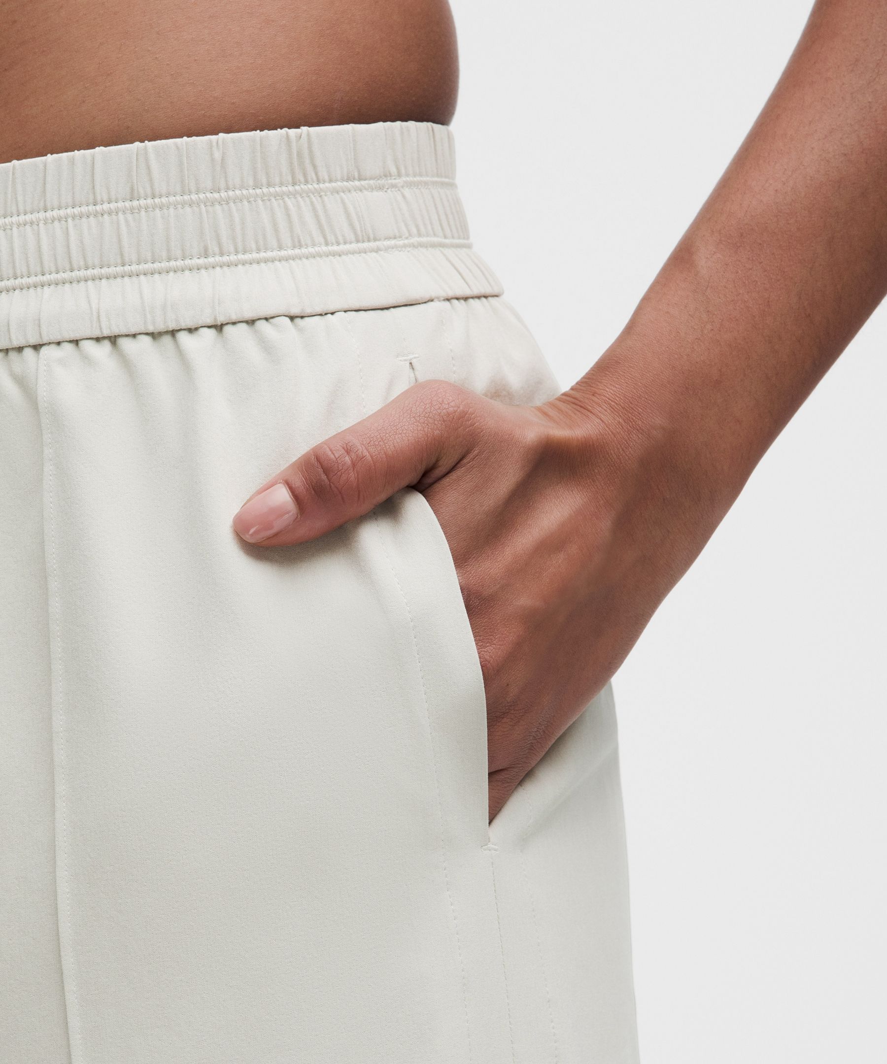 Breezily Mid-Rise Cropped Pant
