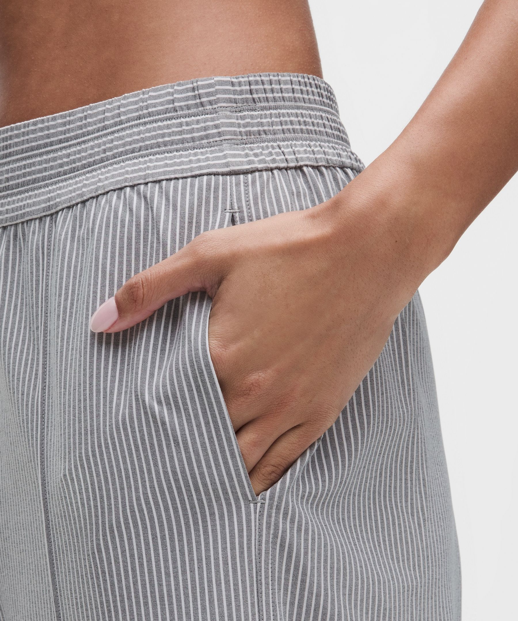 Breezily Mid-Rise Pant *Short