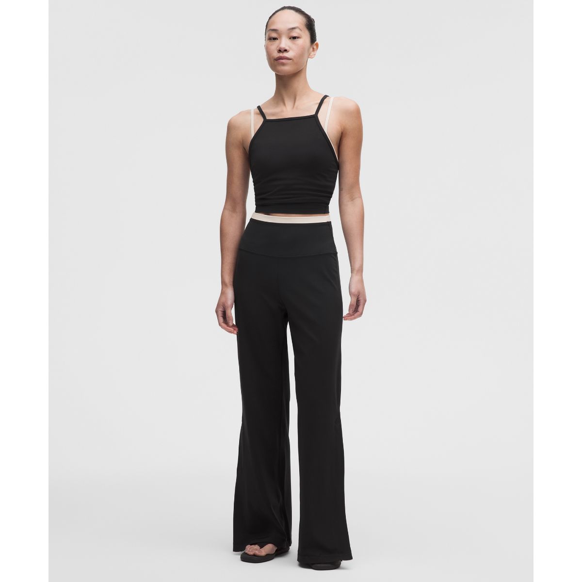 Align™ Super-High-Rise Side-Slit Pants Trim Asia Fit