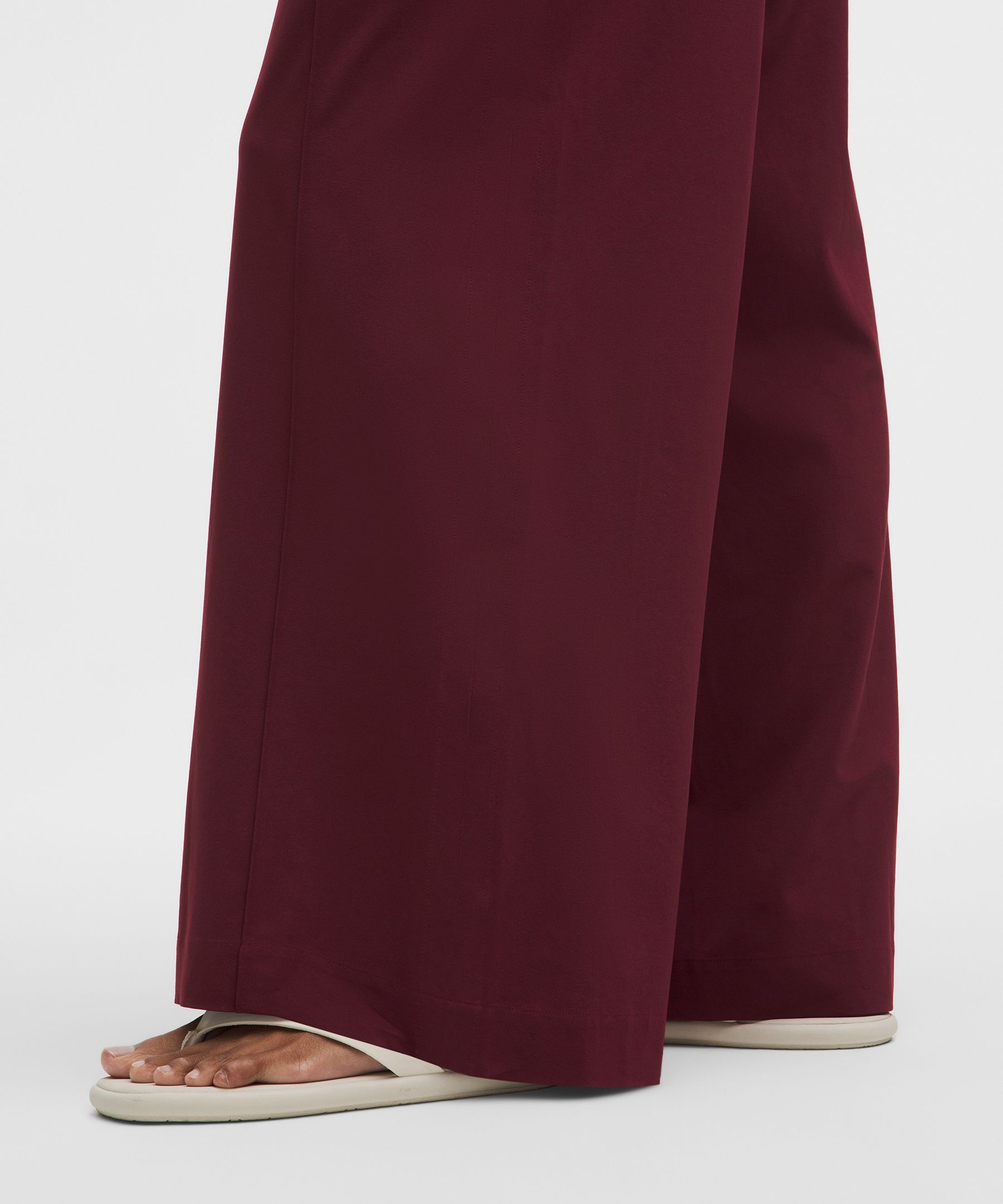 Breezily Mid-Rise Pant