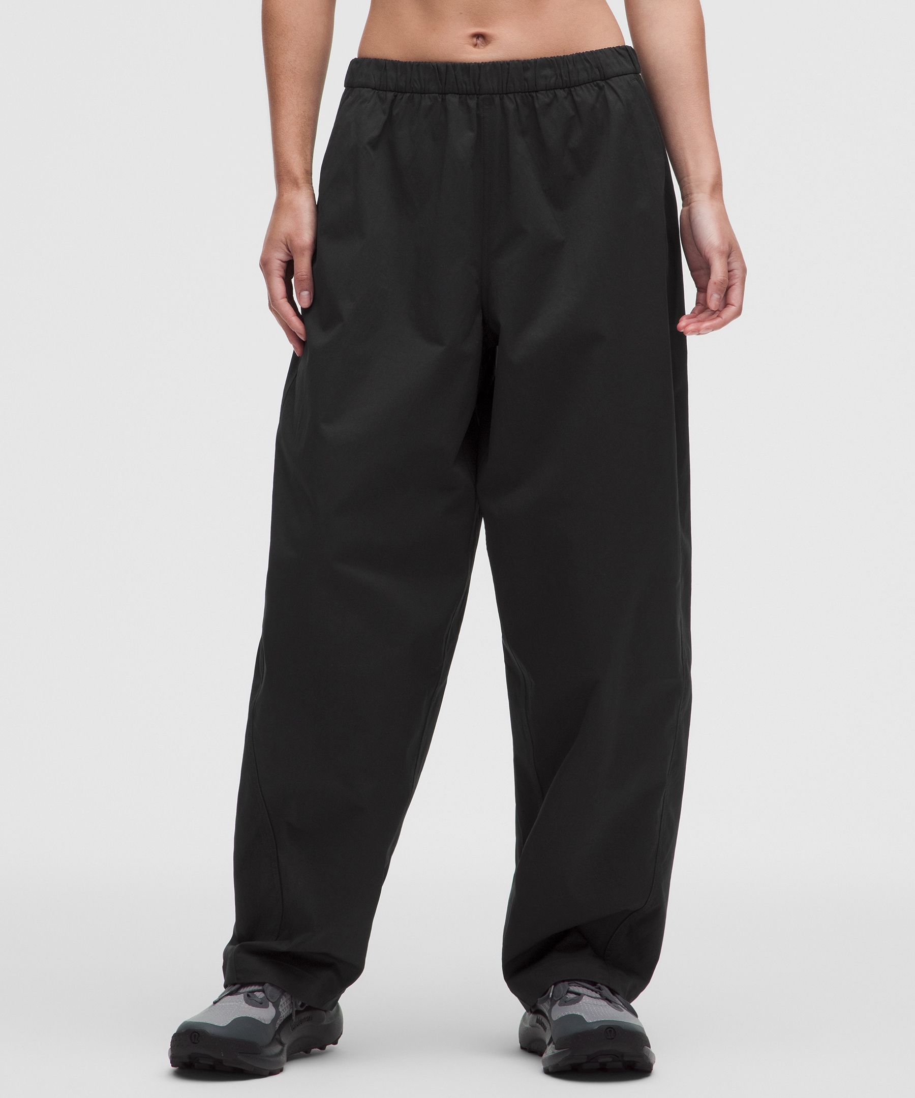 Woven Barrel-Leg Mid-Rise Pant *Asia Fit