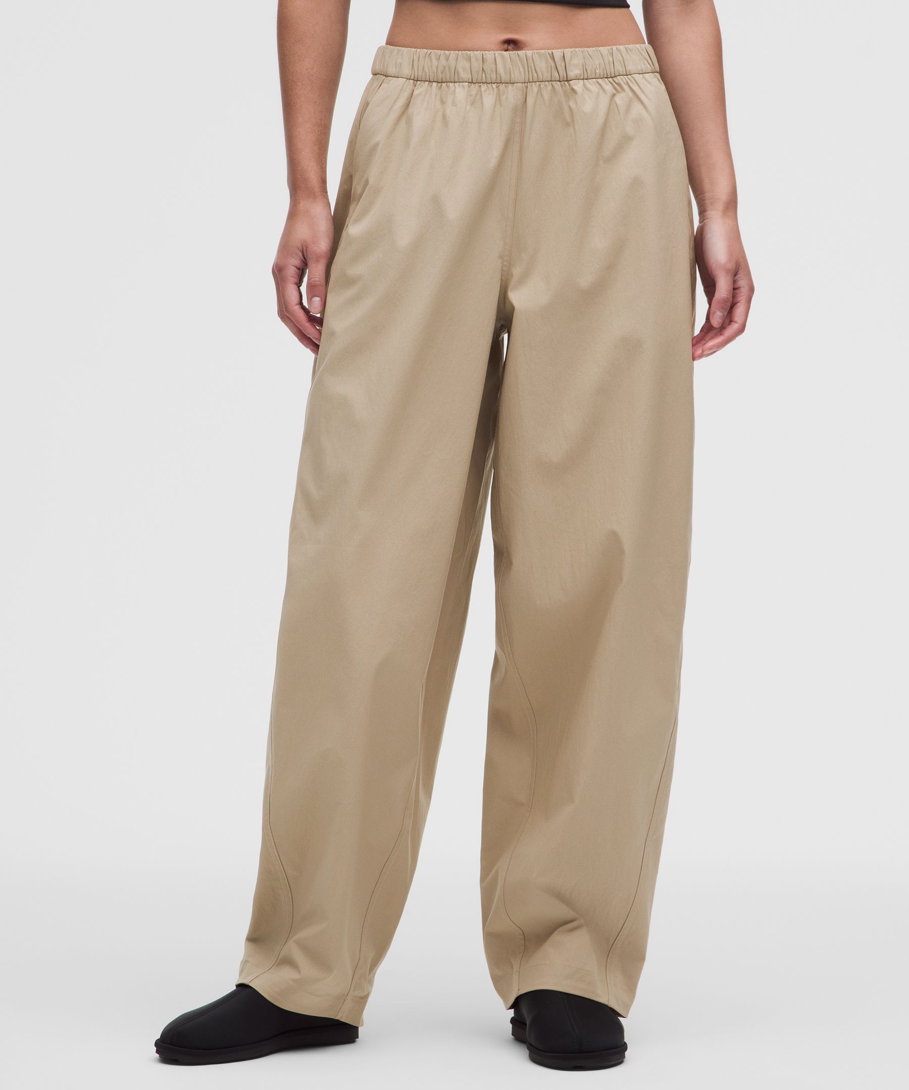 Woven Barrel-Leg Mid-Rise Pant *Asia Fit