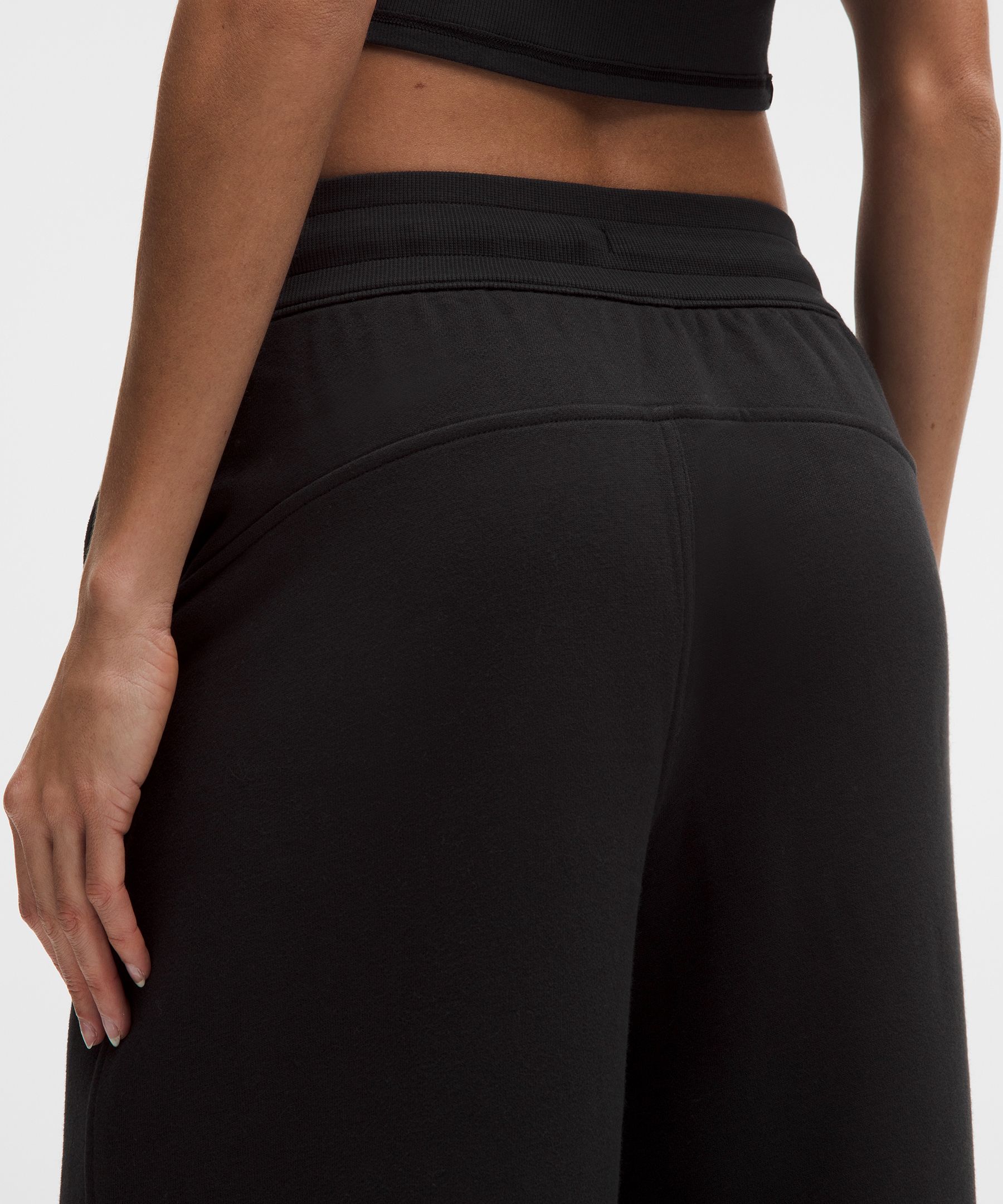 Scuba Mid-Rise Wide-Leg Pant *Short