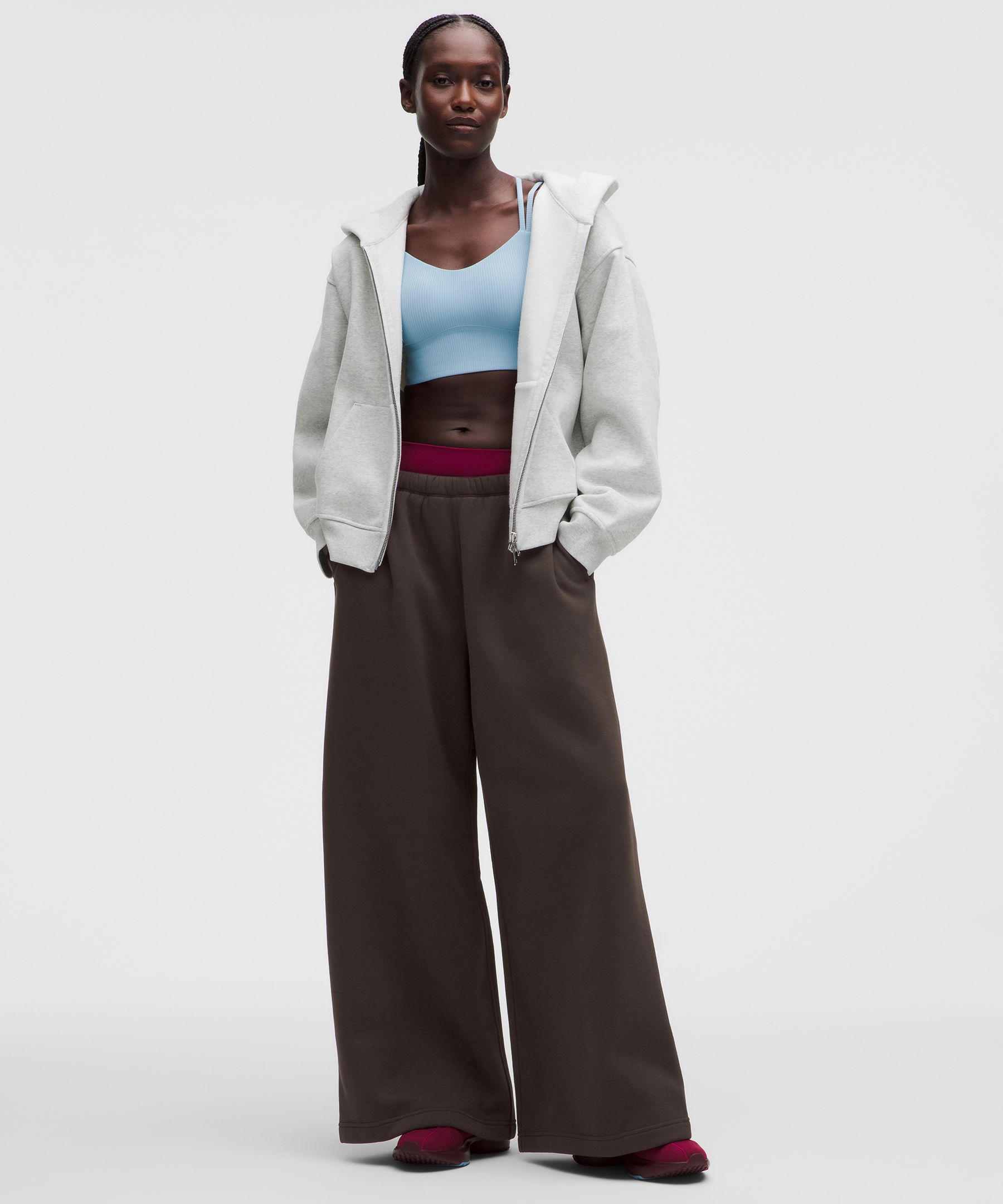 Steady State Hose mit weitem Bein aus SuperLoft im Oversized Fit