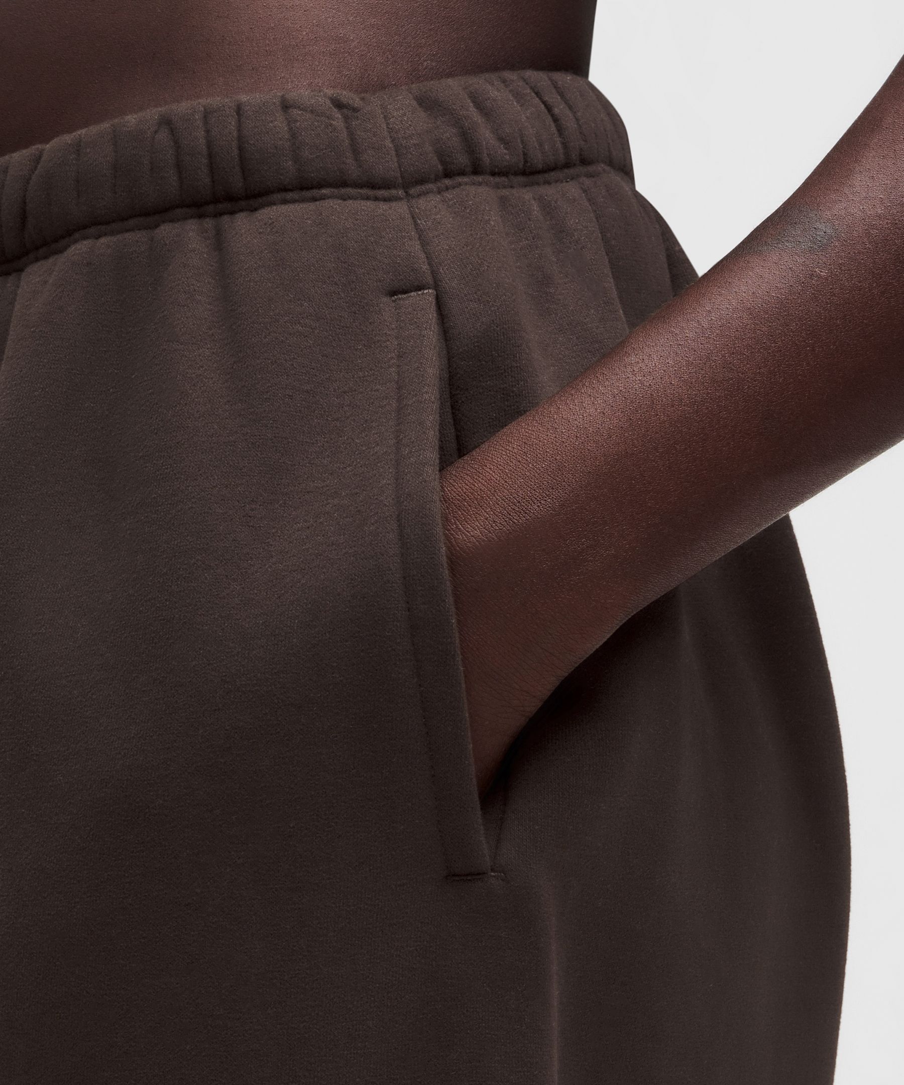 Steady State Hose mit weitem Bein aus SuperLoft im Oversized Fit
