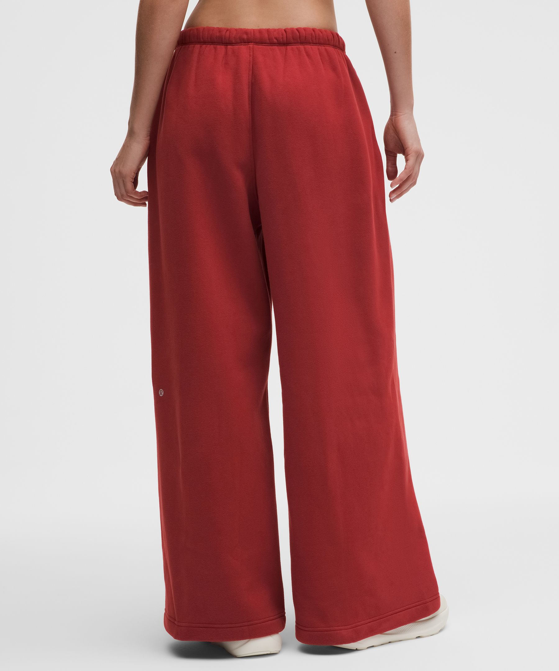 Pantal&oacute;n de ch&aacute;ndal de pernera ancha Steady State SuperLoft oversized para mujer