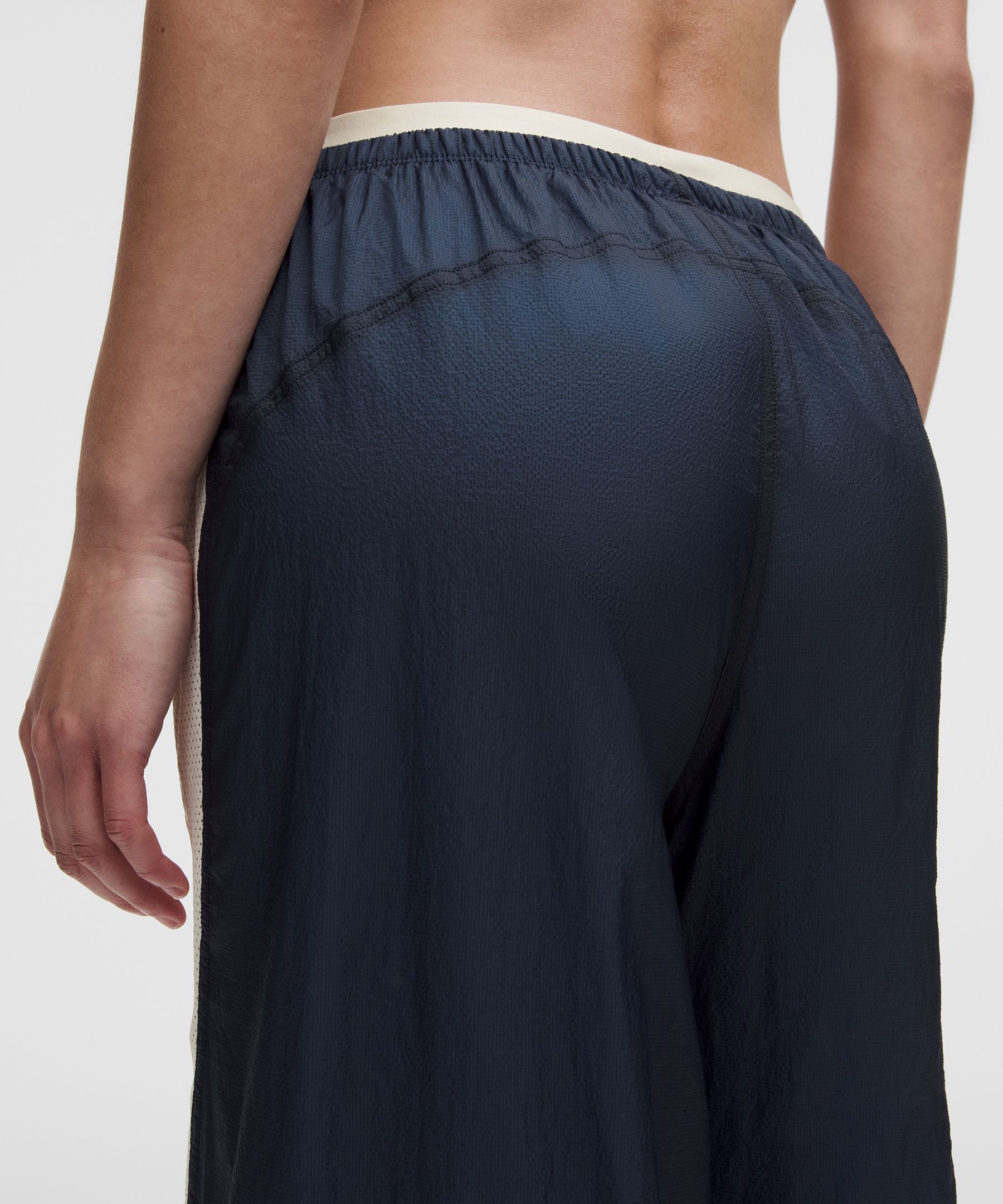 License to Train Textured Mid-Rise Pants *Asia Fit