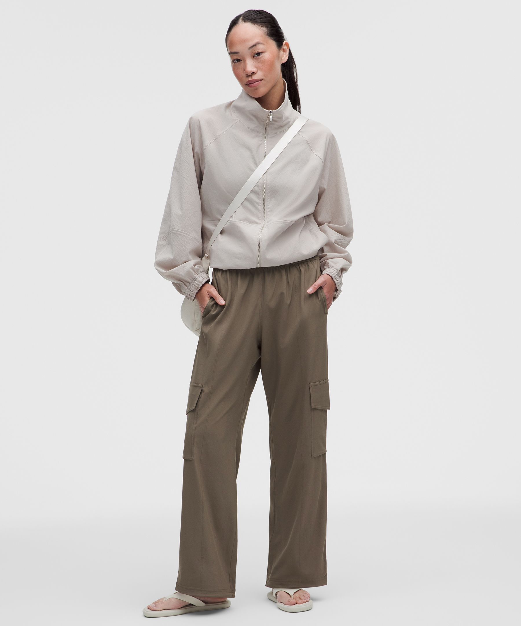 Breezily High-Rise Cargo Pants *Asia Fit
