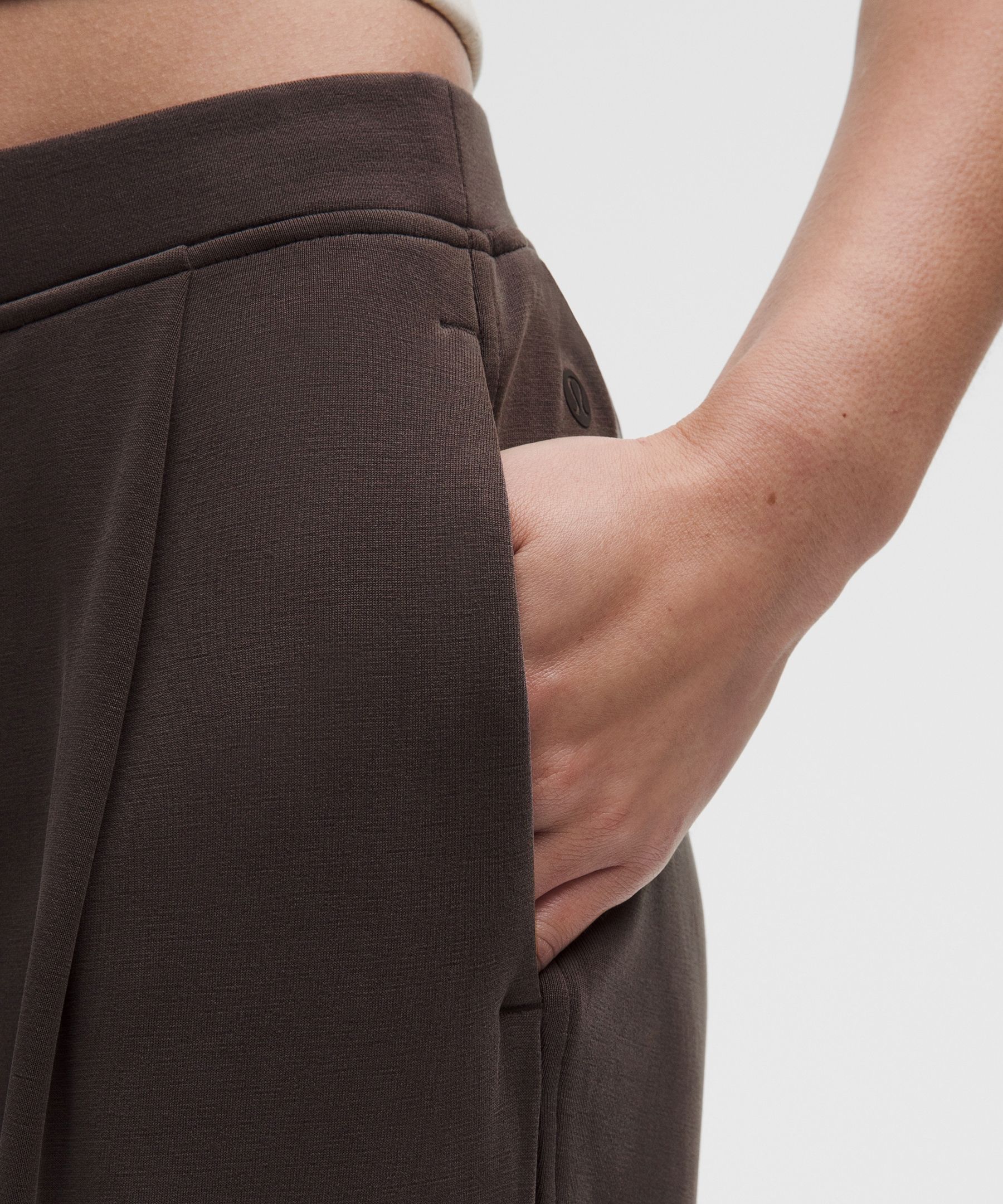 Lightweight Softstreme Mid-Rise Pants *Asia Fit