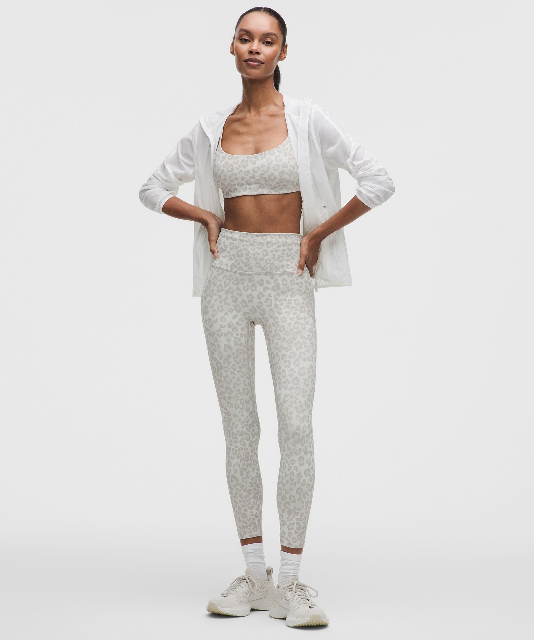 Lululemon ホワイトハイライズレギンス Wunder Train No Line ハイライズタイツ 25インチ | レギンス＆タイツ
