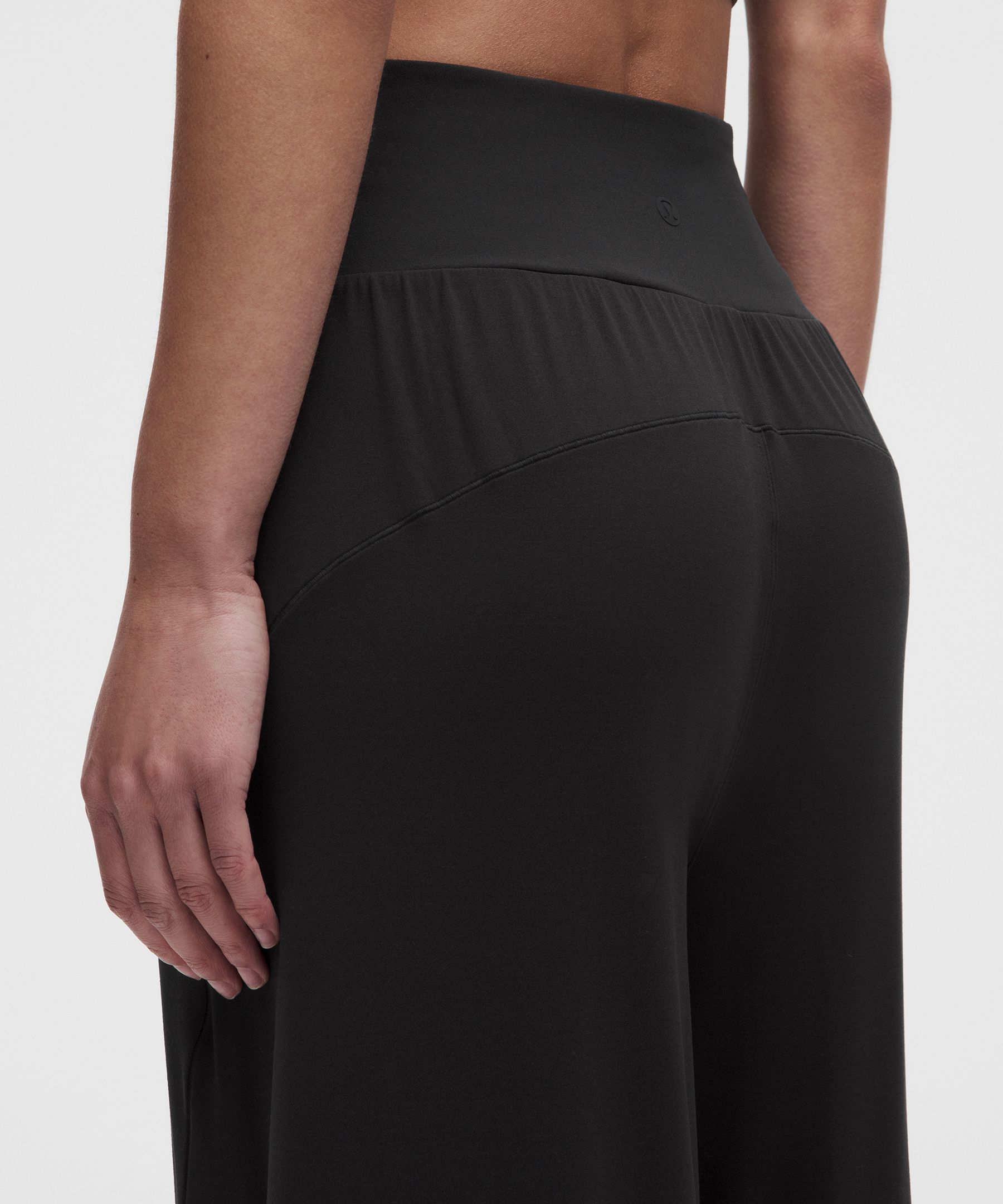 Nulu Cinch-Hem Drapey Pants *Asia Fit