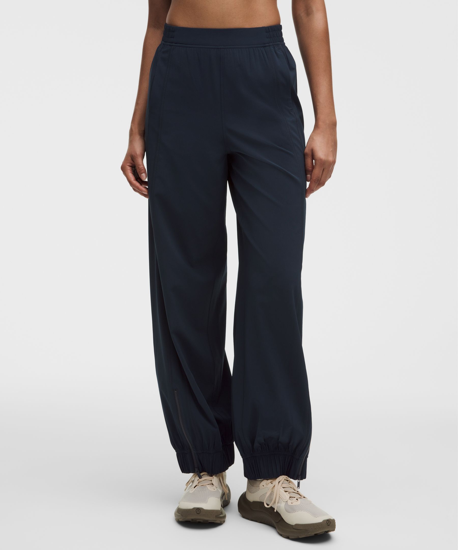 Define High-Rise Swift Jogger