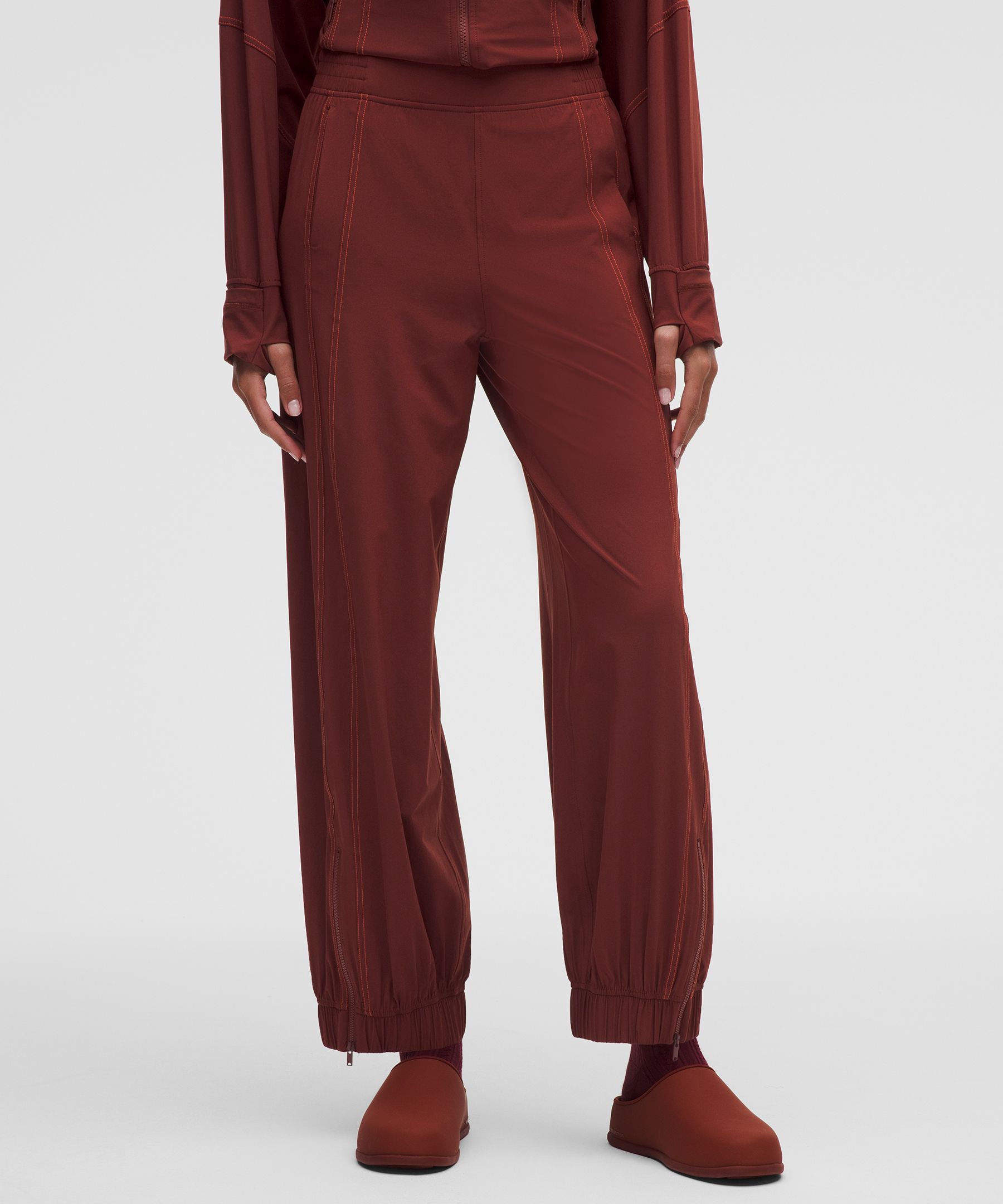 Define High-Rise Swift Jogger *Short