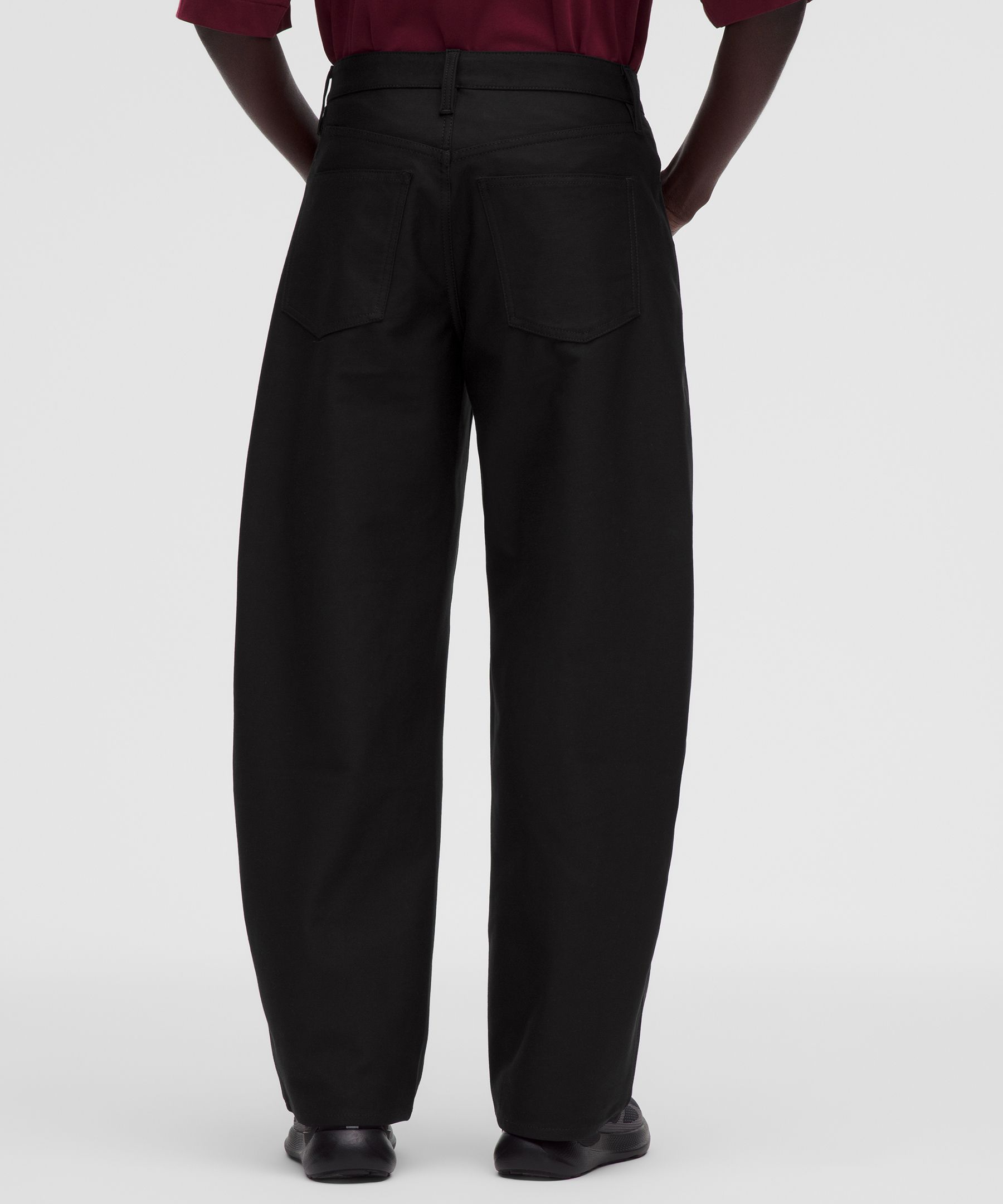 EasyFive Low-Rise Barrel-Leg Pant