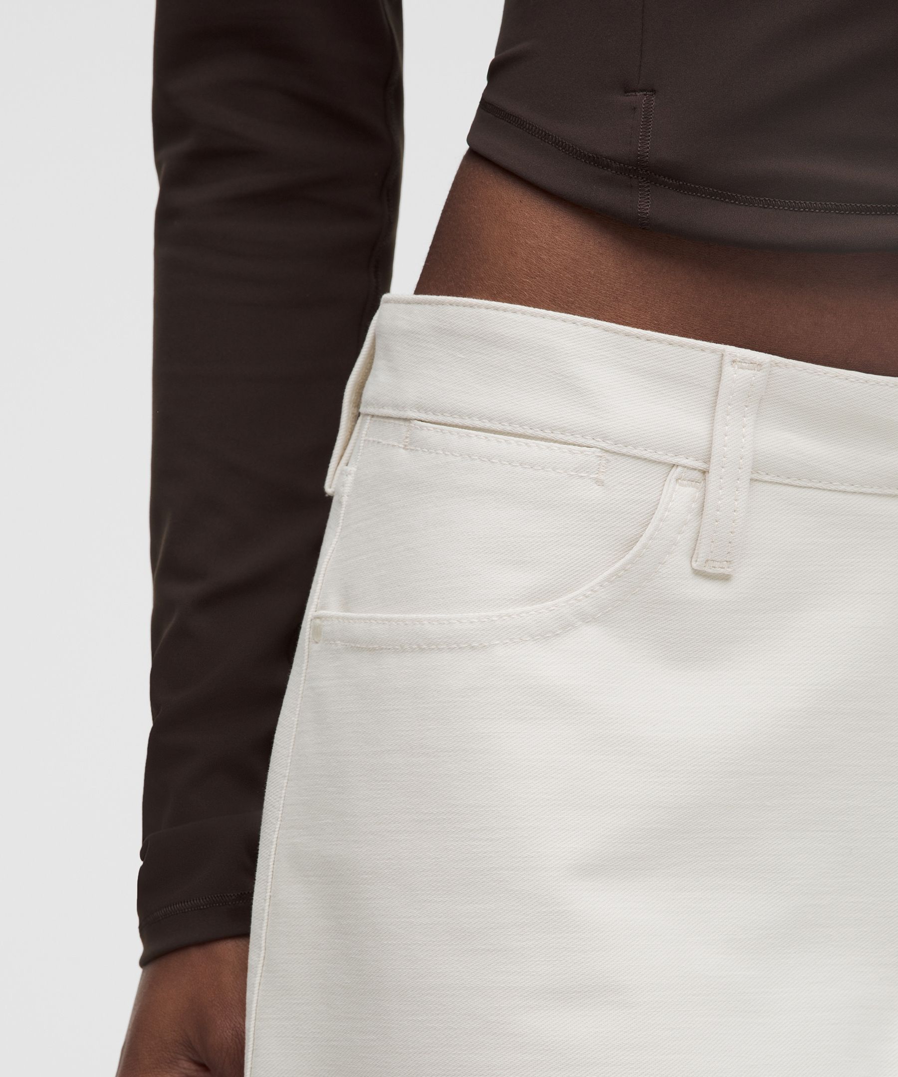 Pantal&oacute;n barril EasyFive de talle bajo *Largo est&aacute;ndar