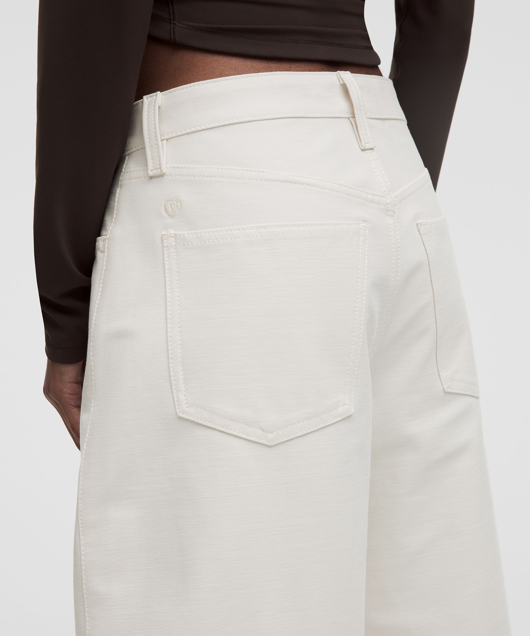 Pantal&oacute;n barril EasyFive de talle bajo *Largo est&aacute;ndar