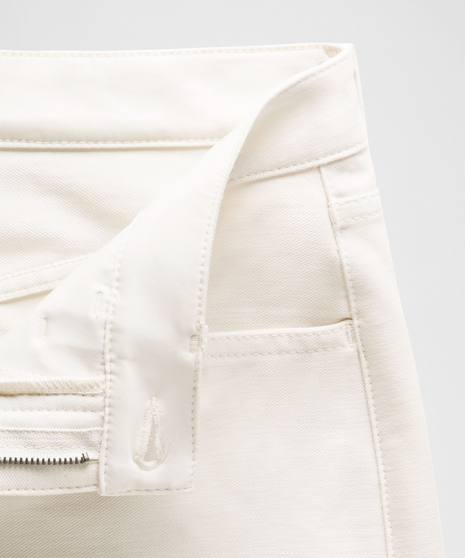 Pantal&oacute;n barril EasyFive de talle bajo *Largo est&aacute;ndar