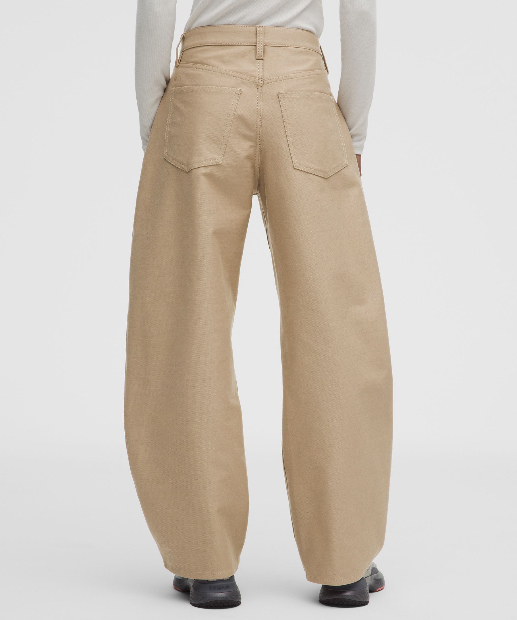 Pantal&oacute;n barril EasyFive de talle bajo *Largo est&aacute;ndar